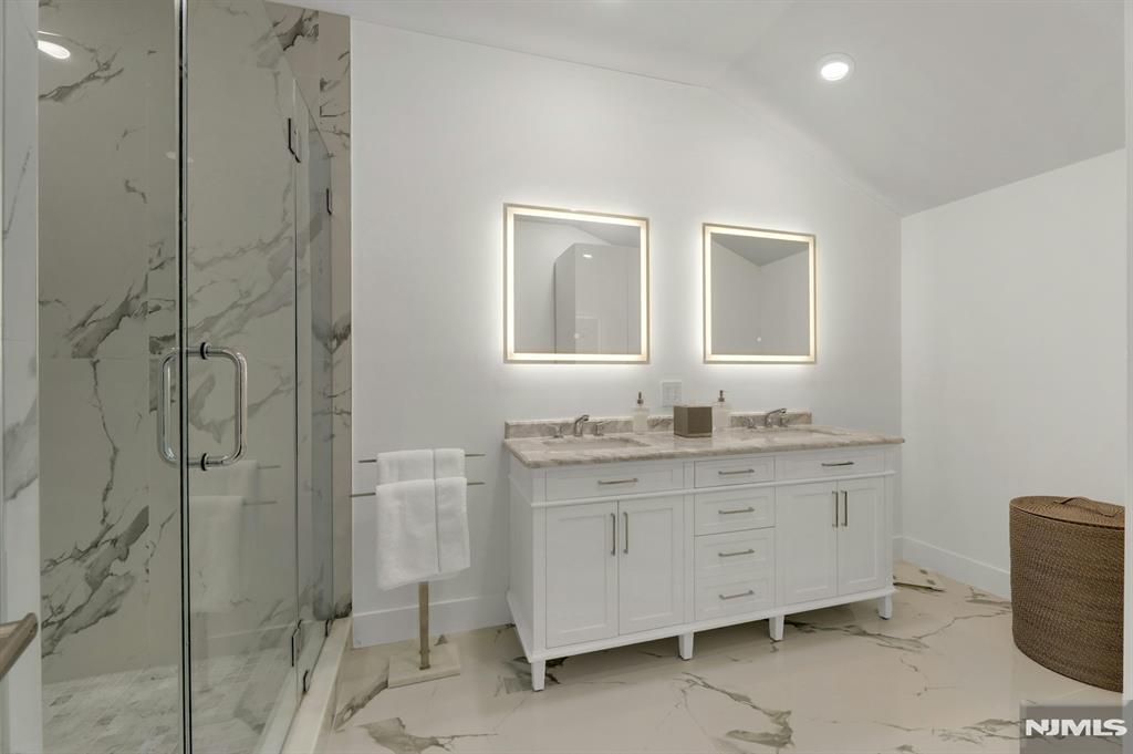 106 Brandon Court 106