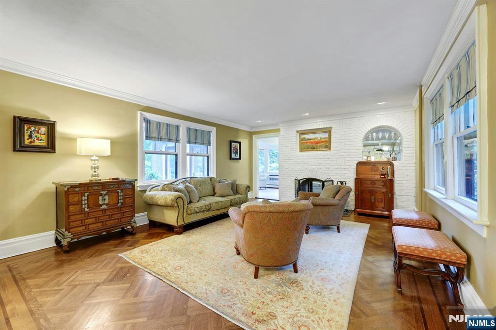 112 Goodwin Terrace