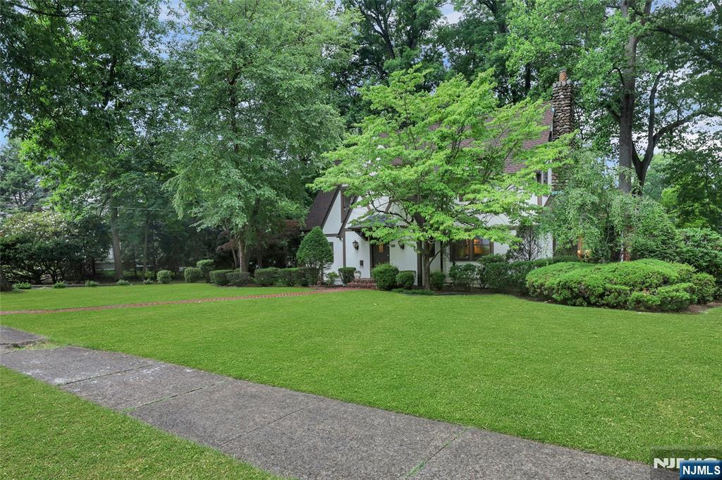 112 Goodwin Terrace