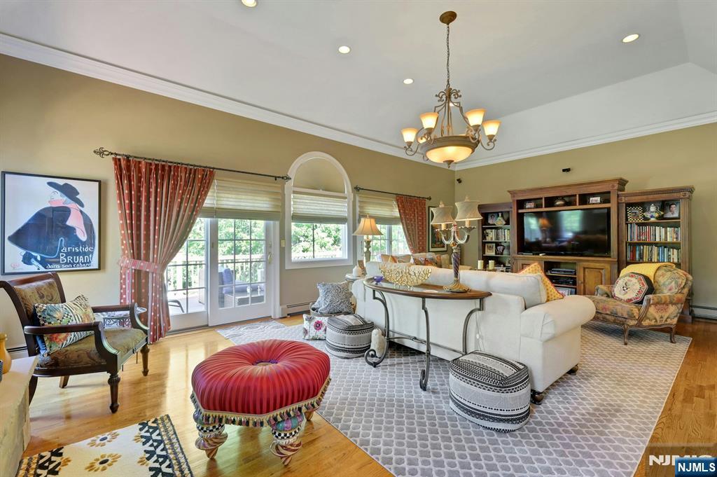63 Pleasant Avenue