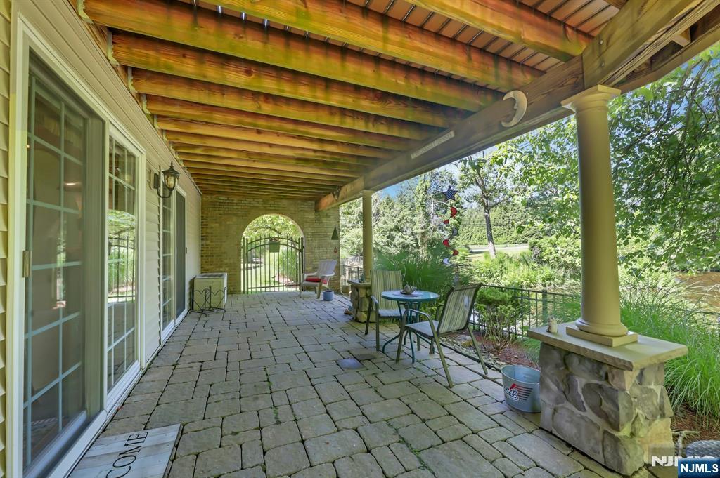 63 Pleasant Avenue