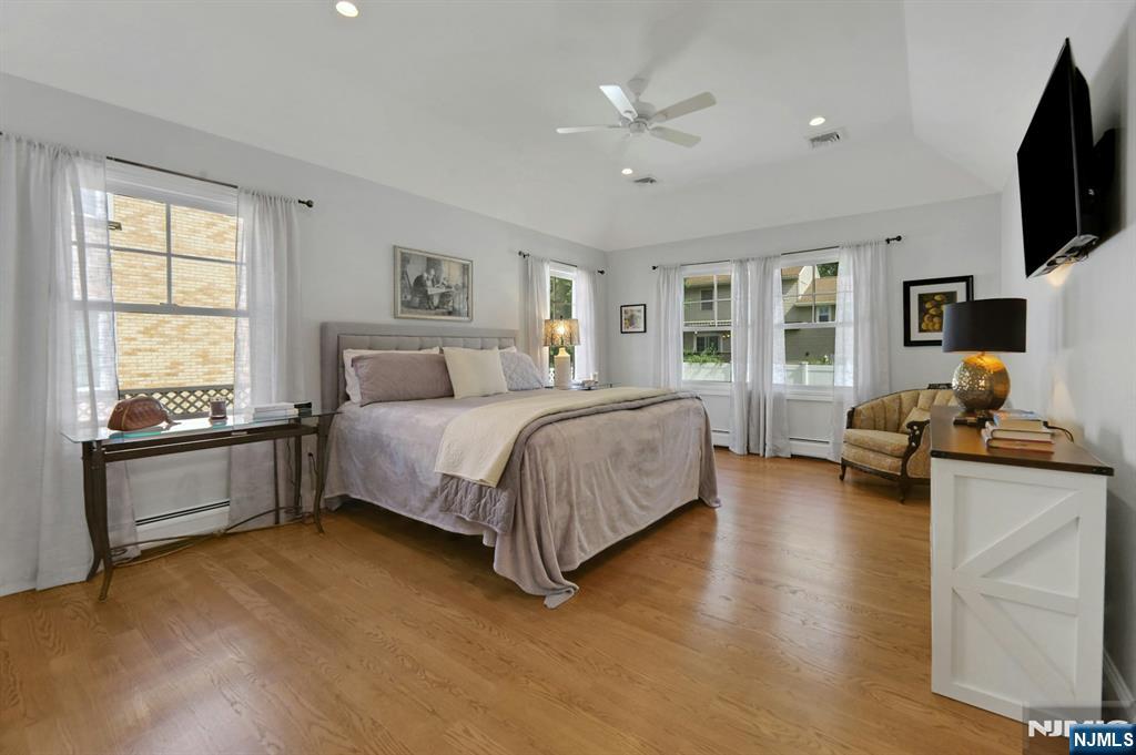 23 Hollybrook Road