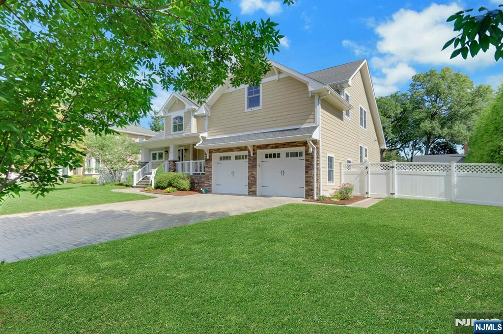 23 Hollybrook Road