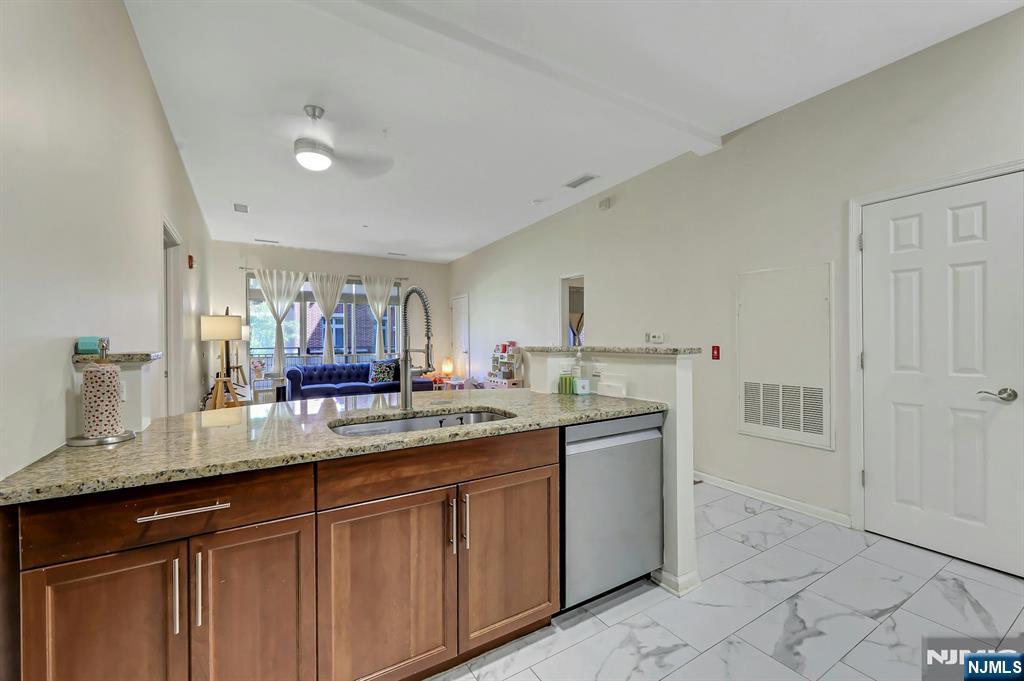 1109 Riverview Avenue 109