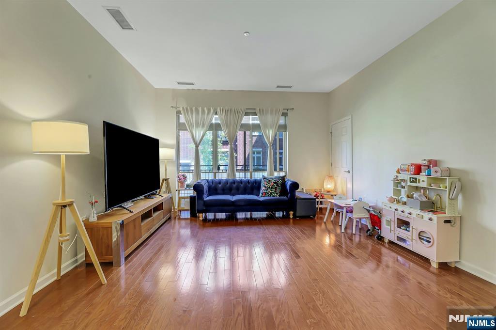 1109 Riverview Avenue 109