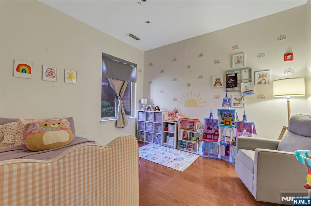 1109 Riverview Avenue 109