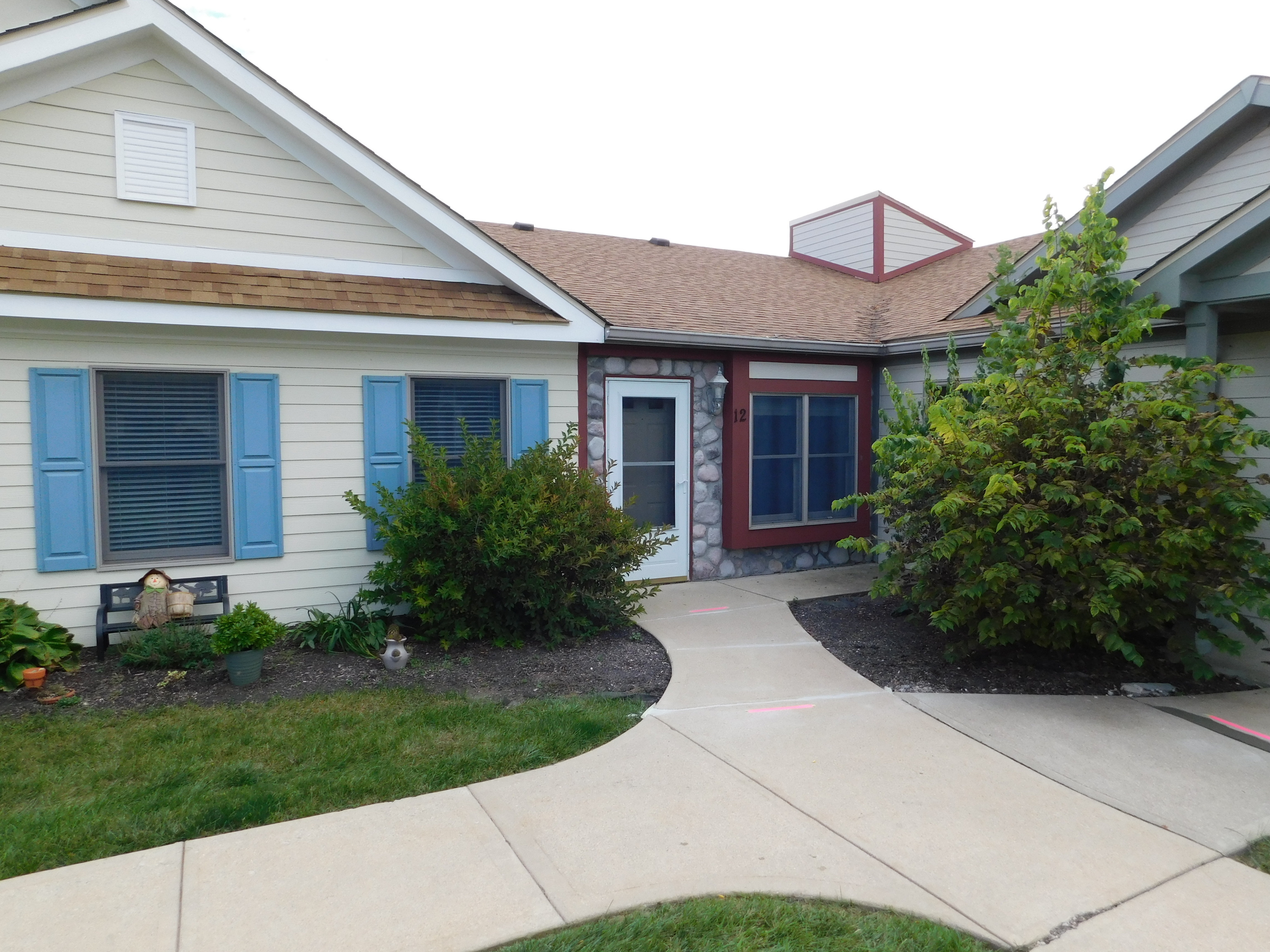 1711 Lafayette Avenue Unit: UNIT 12