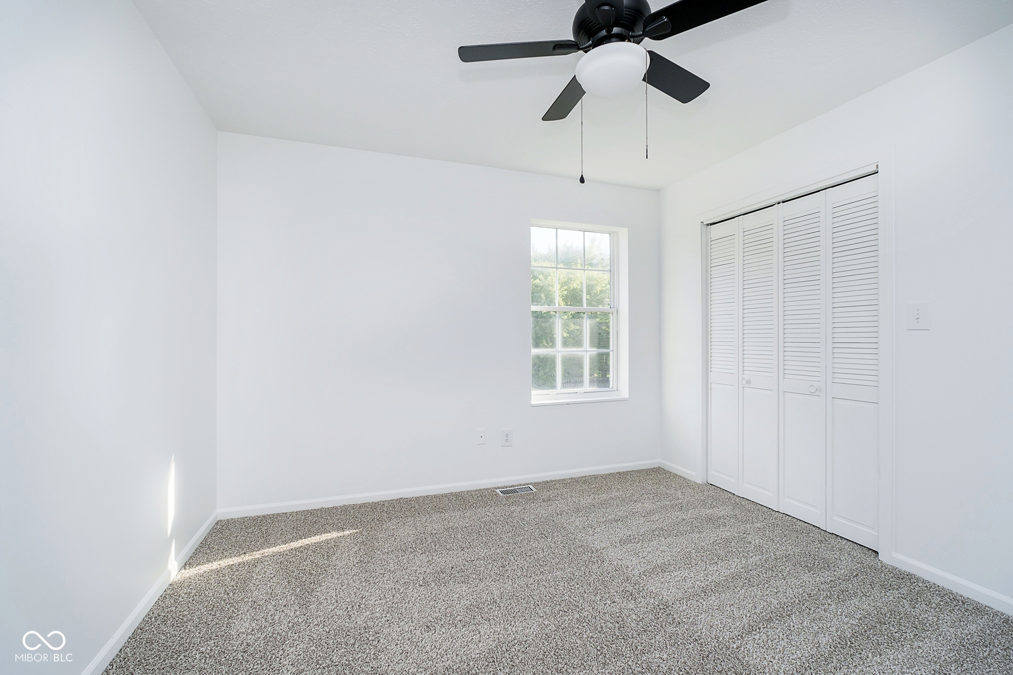 11127 Bayridge Circle W