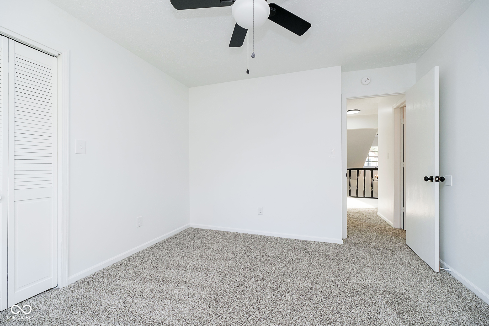 11127 Bayridge Circle W