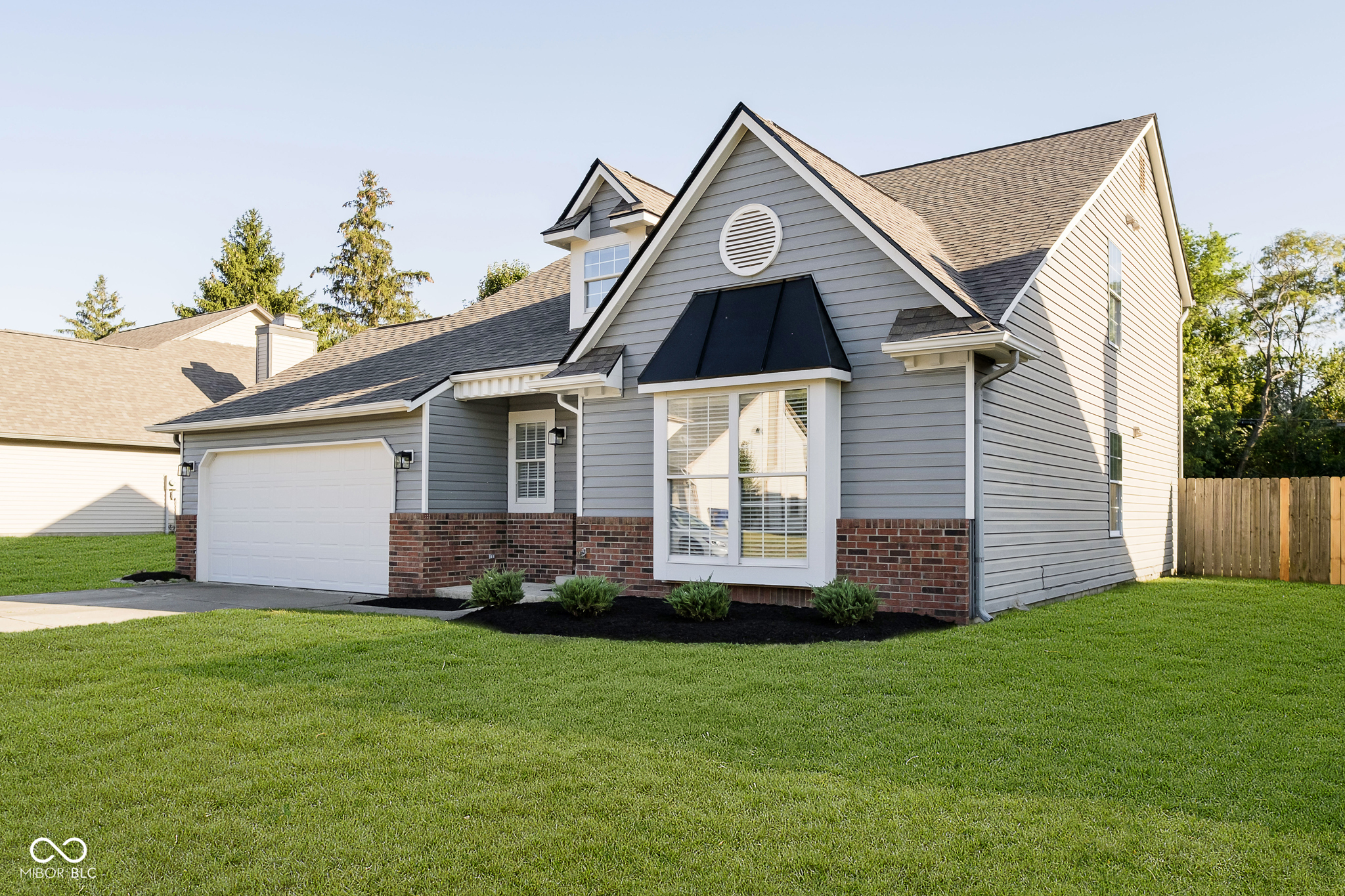 11127 Bayridge Circle W