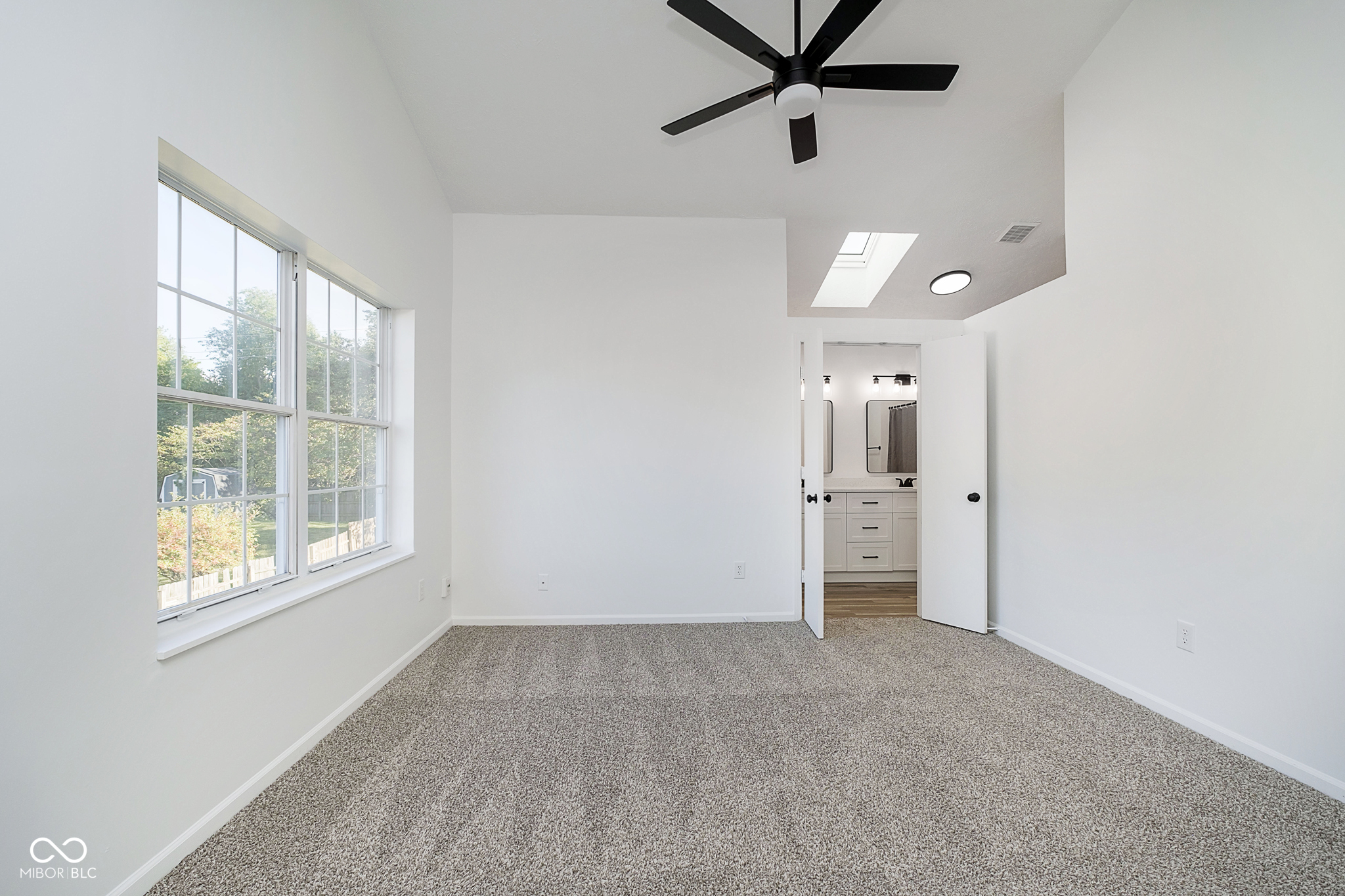 11127 Bayridge Circle W