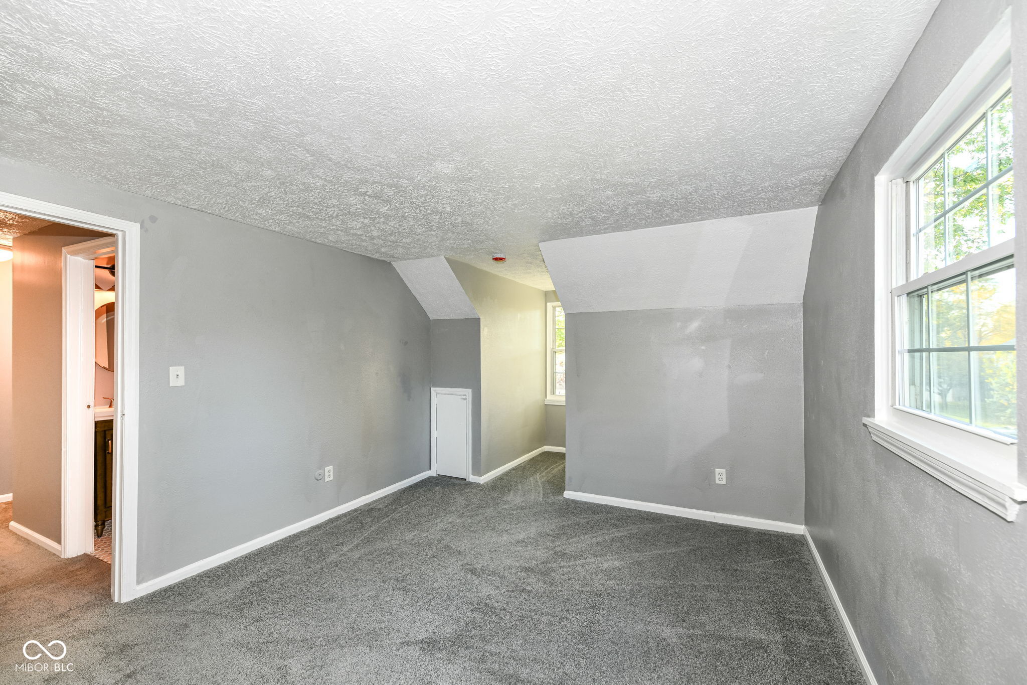 1115 Helena Drive