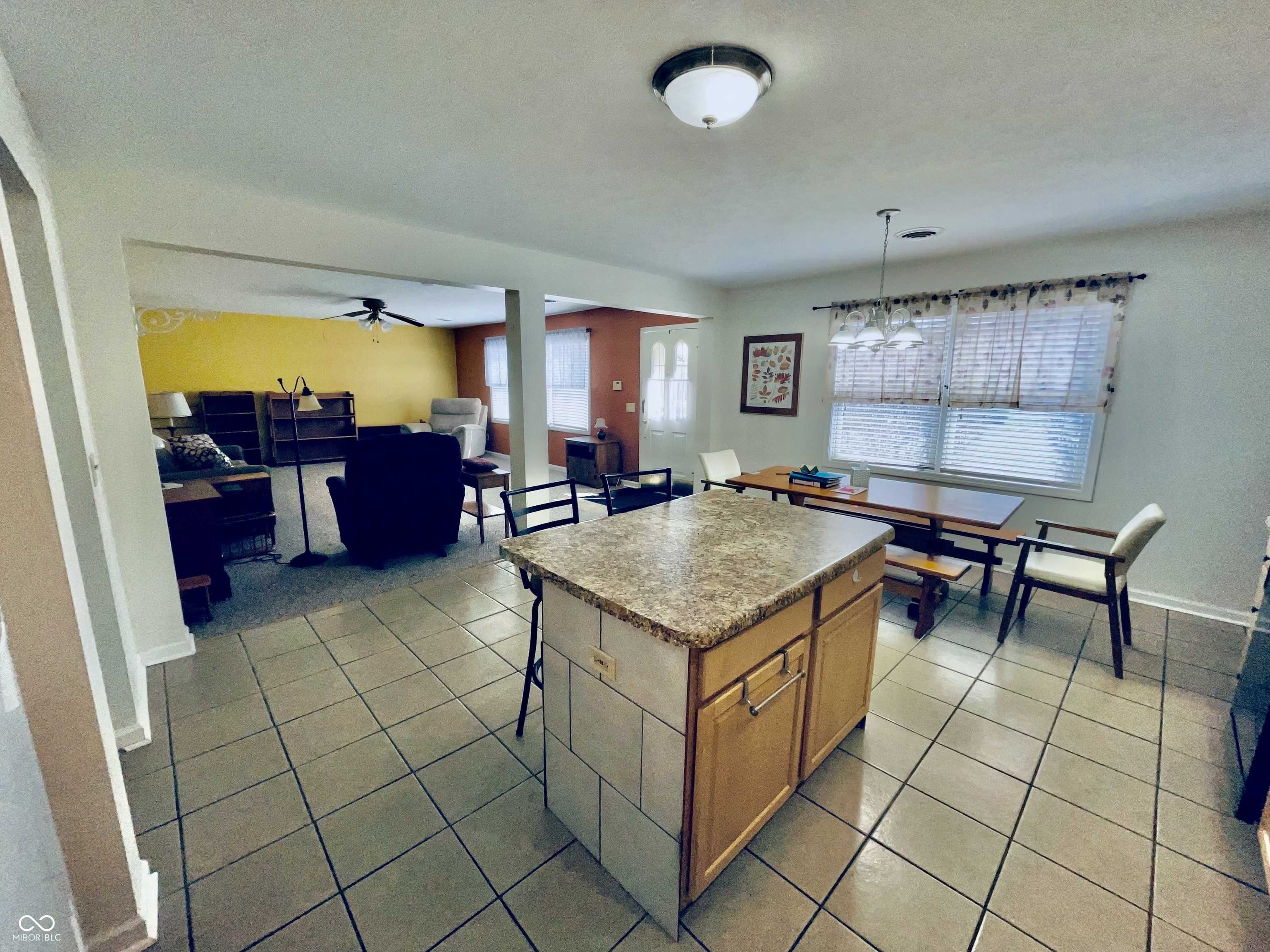 1711 Lafayette Avenue Unit: 5