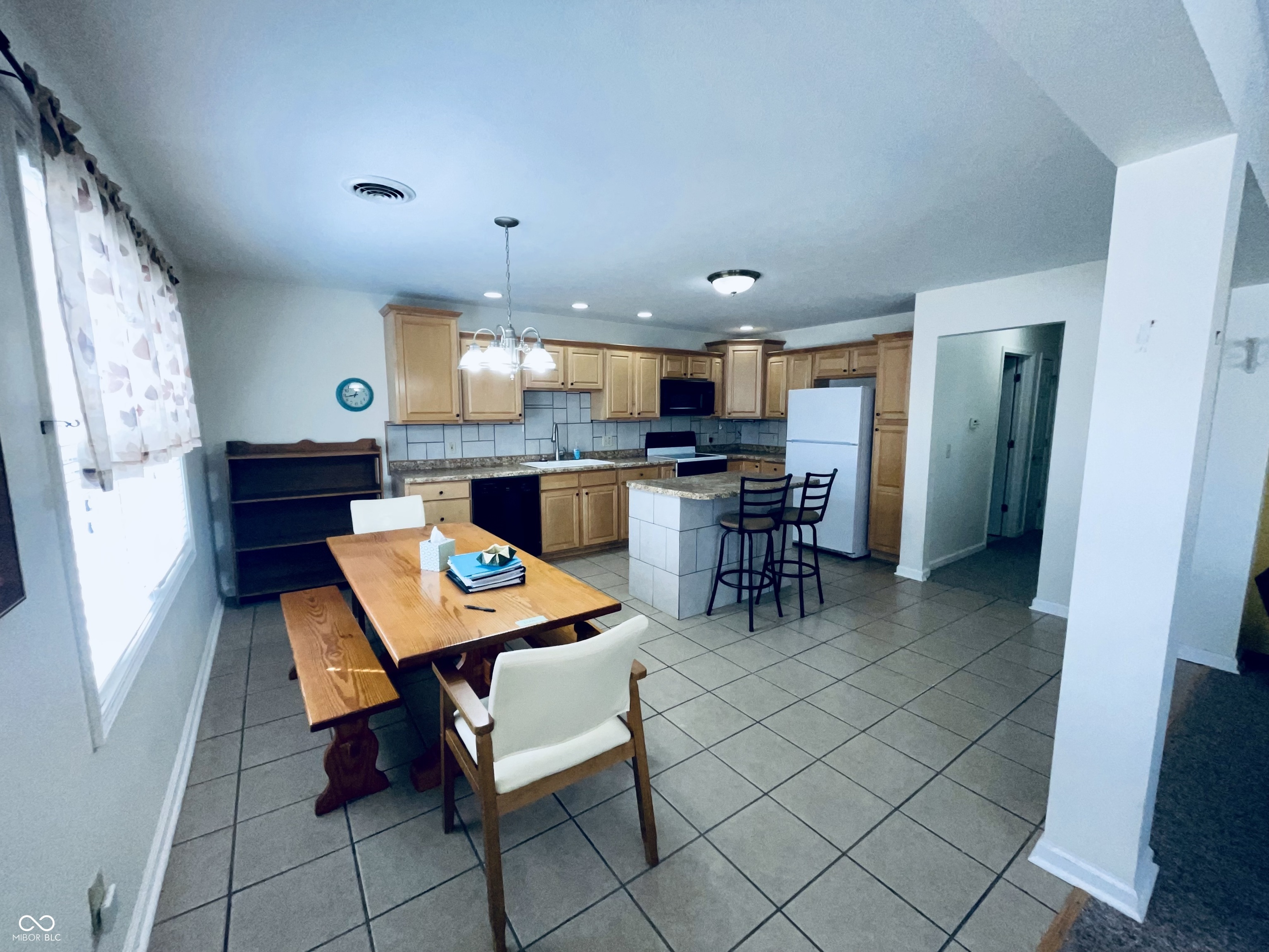 1711 Lafayette Avenue Unit: 5