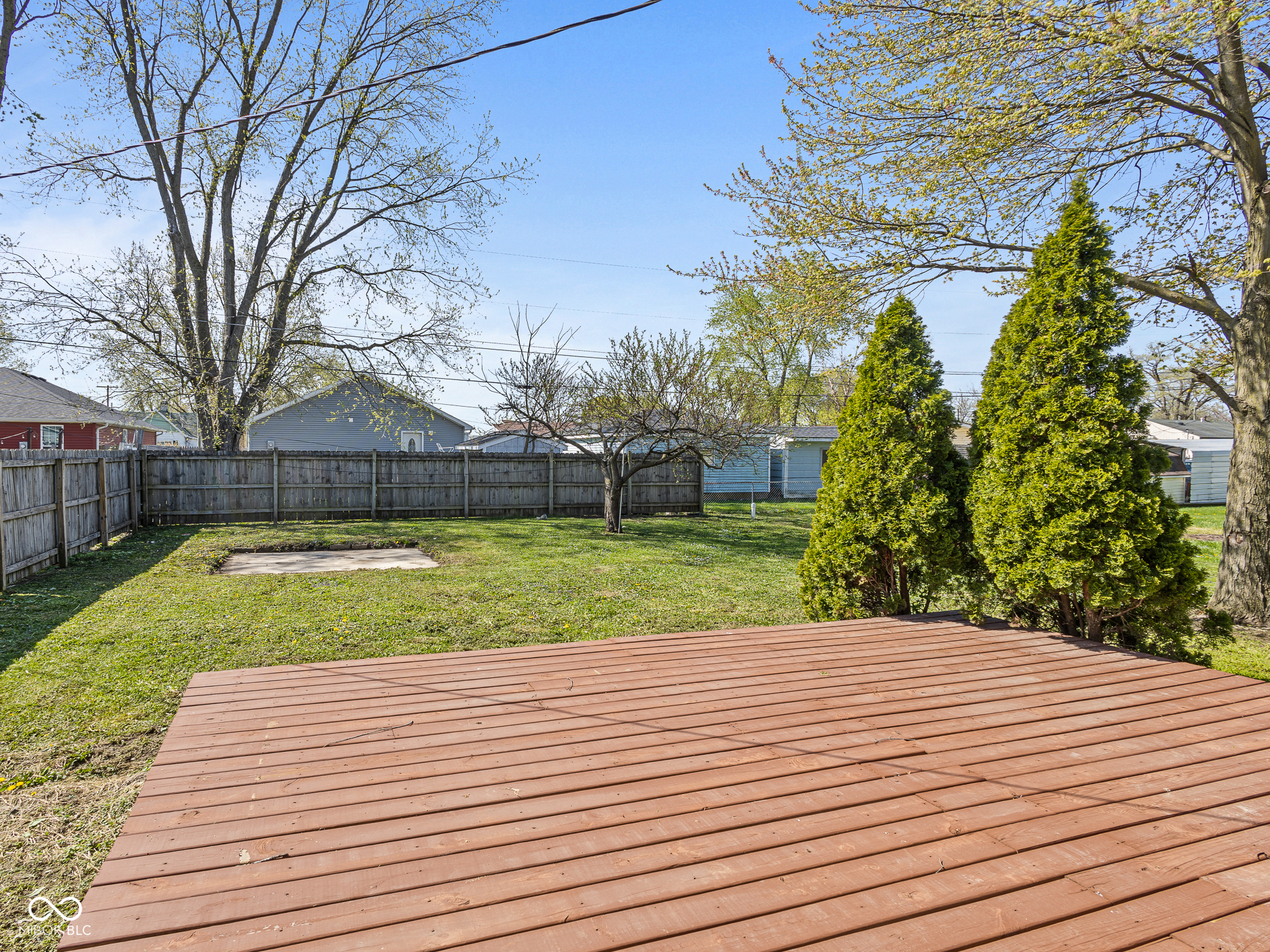 125 W Noble Street
