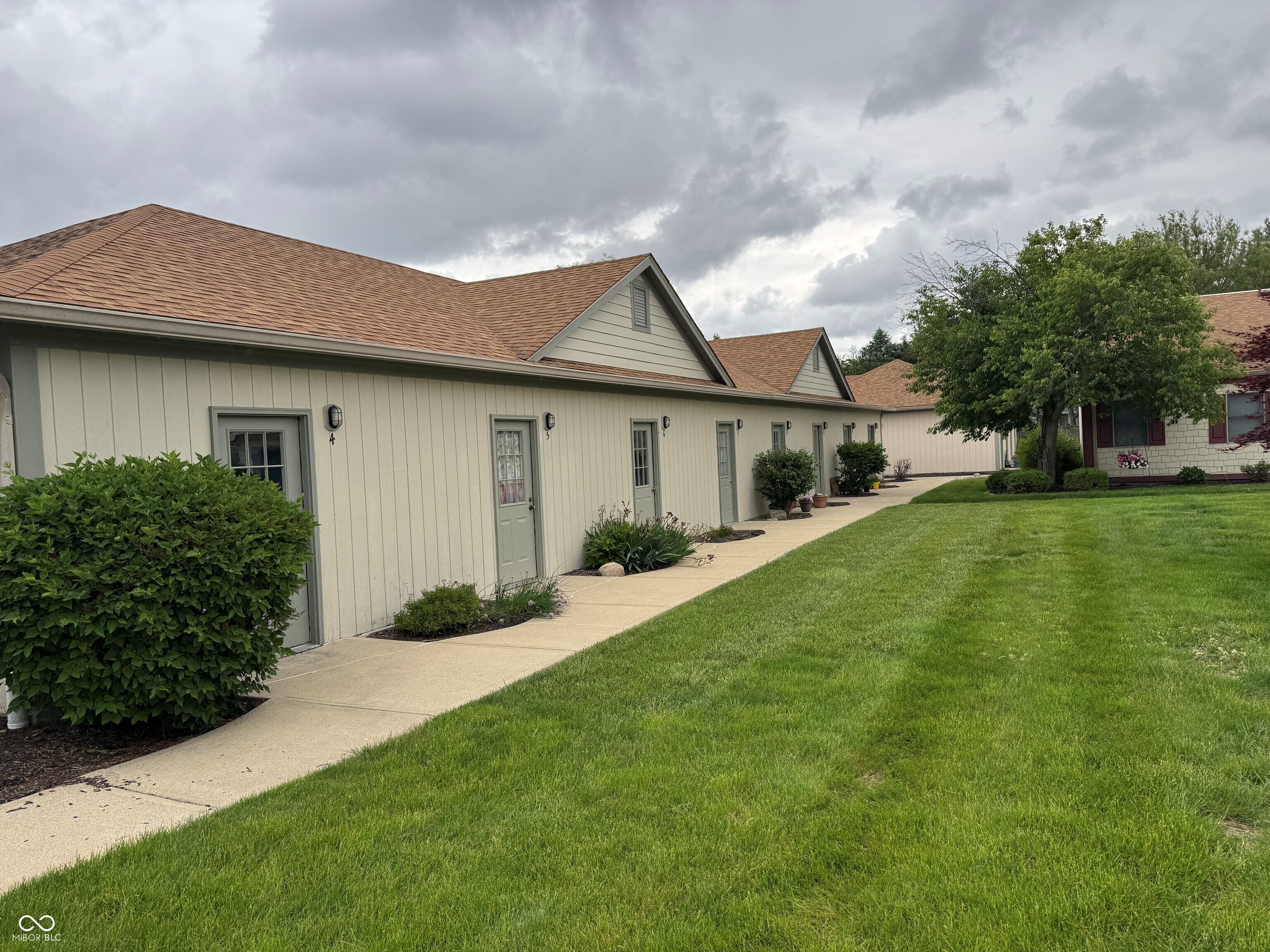 1711 Lafayette Avenue Unit: 7