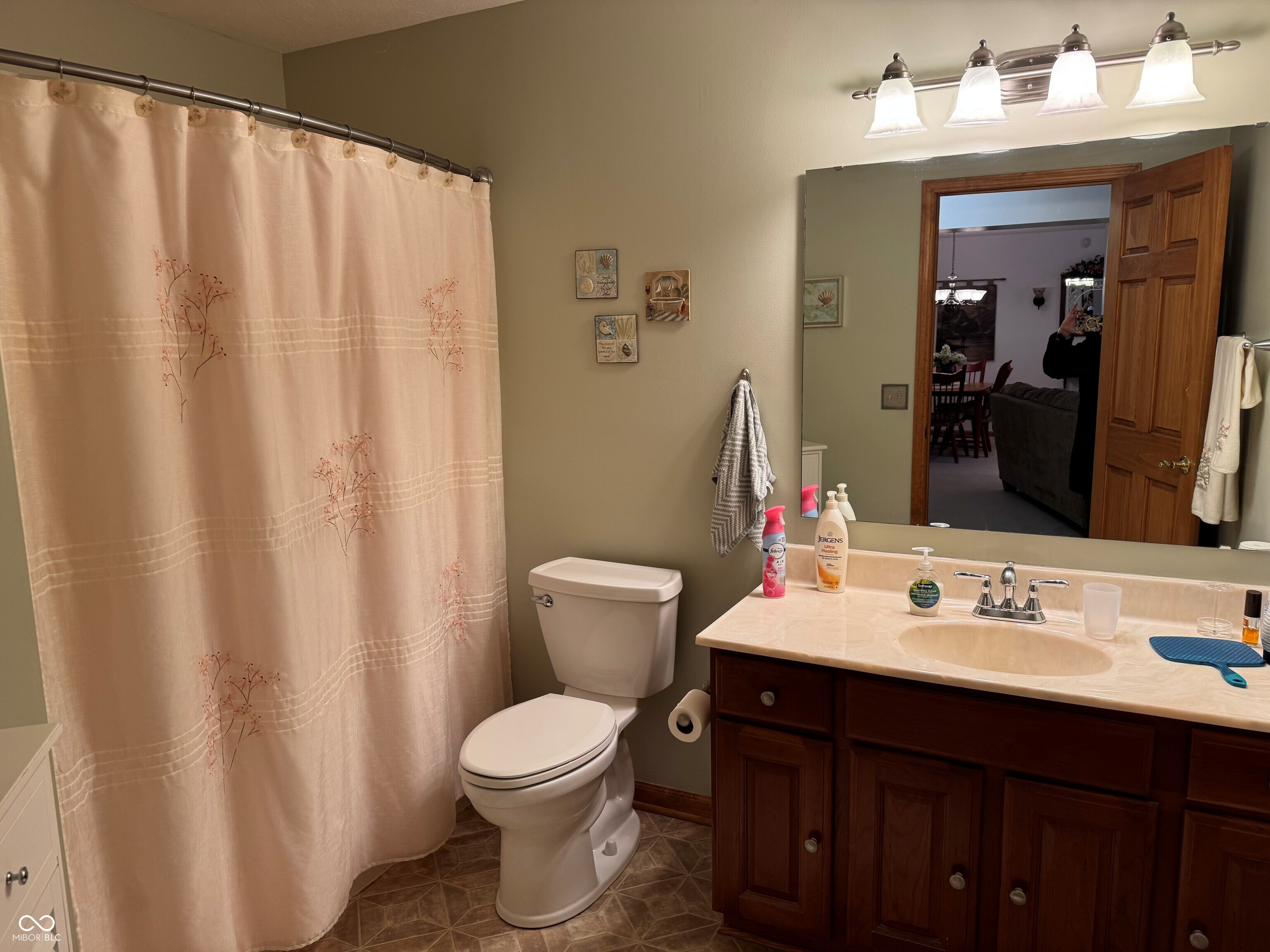 1711 Lafayette Avenue Unit: 7