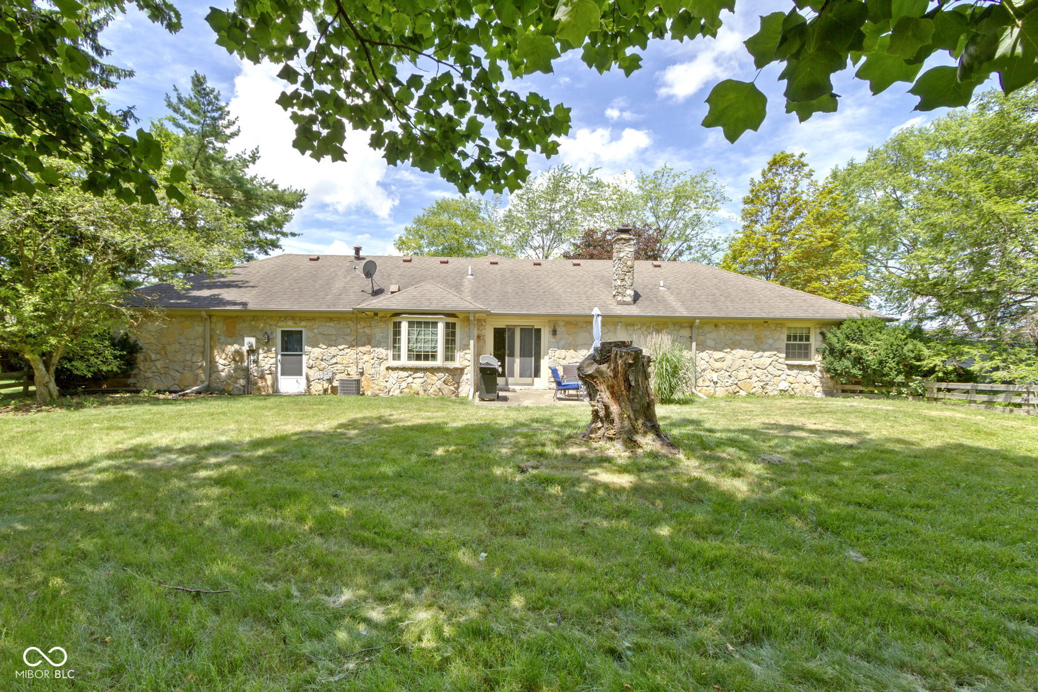 2315 Elm Swamp Road