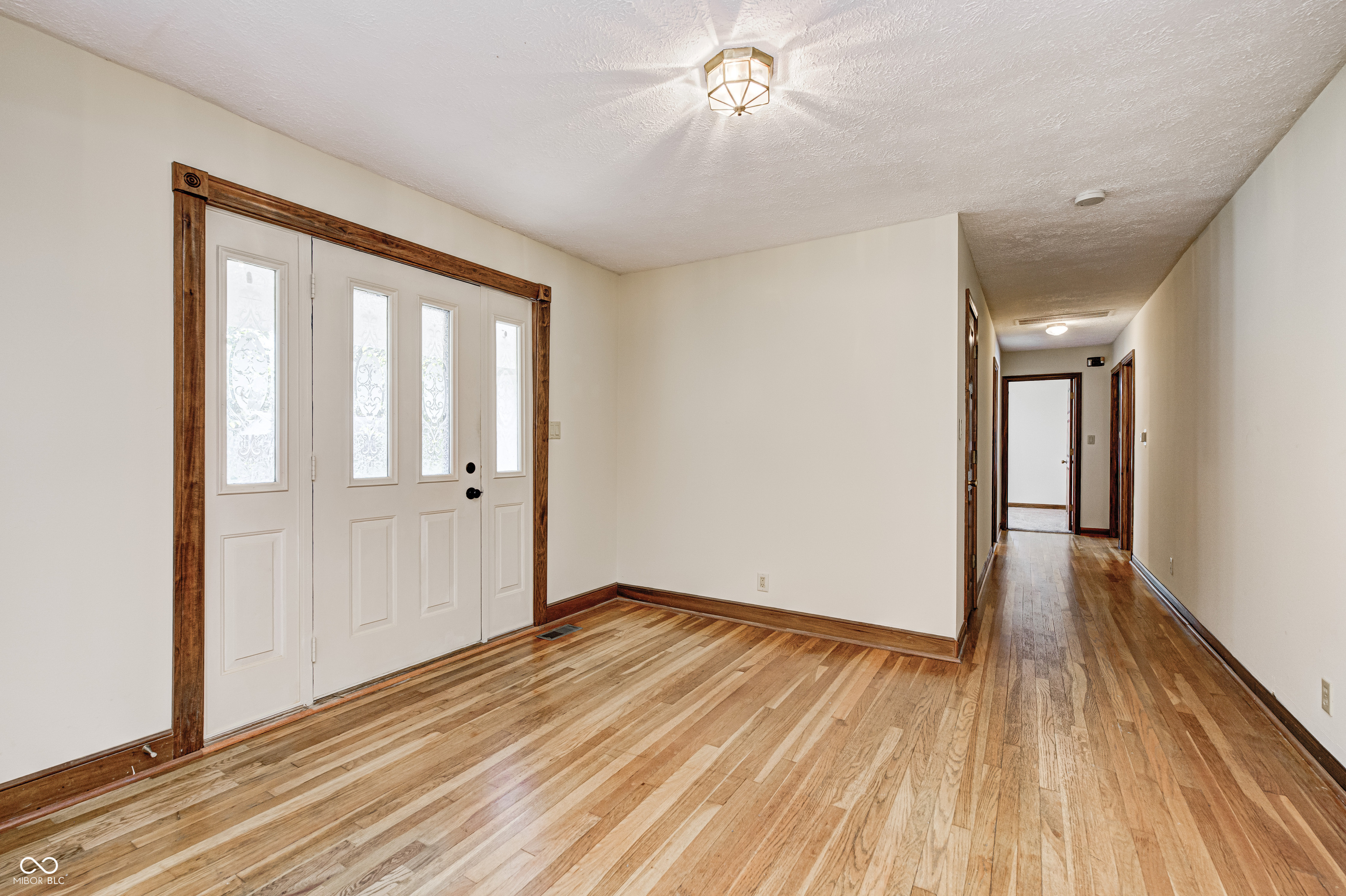 402 Glendale Drive