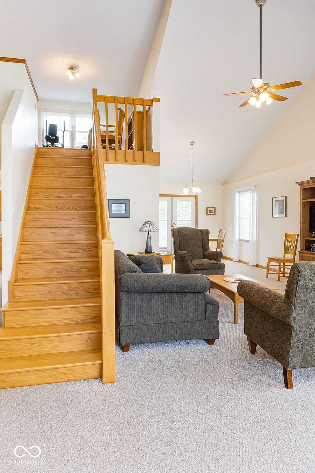 214 Lakeshore Drive