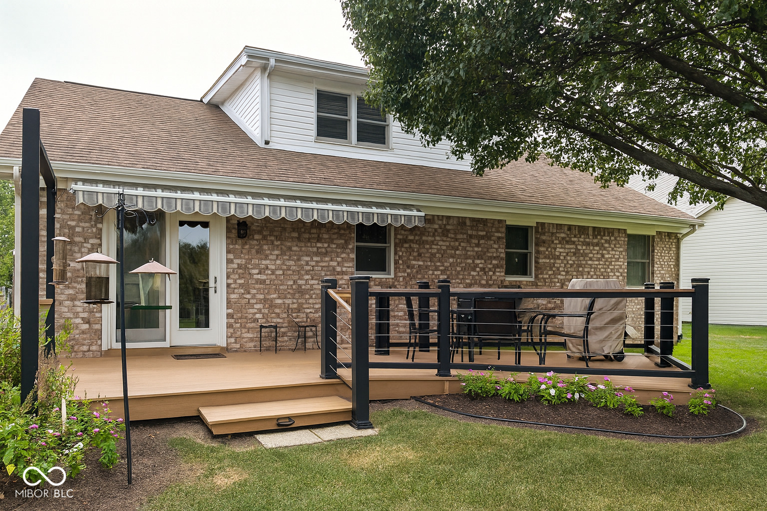 214 Lakeshore Drive