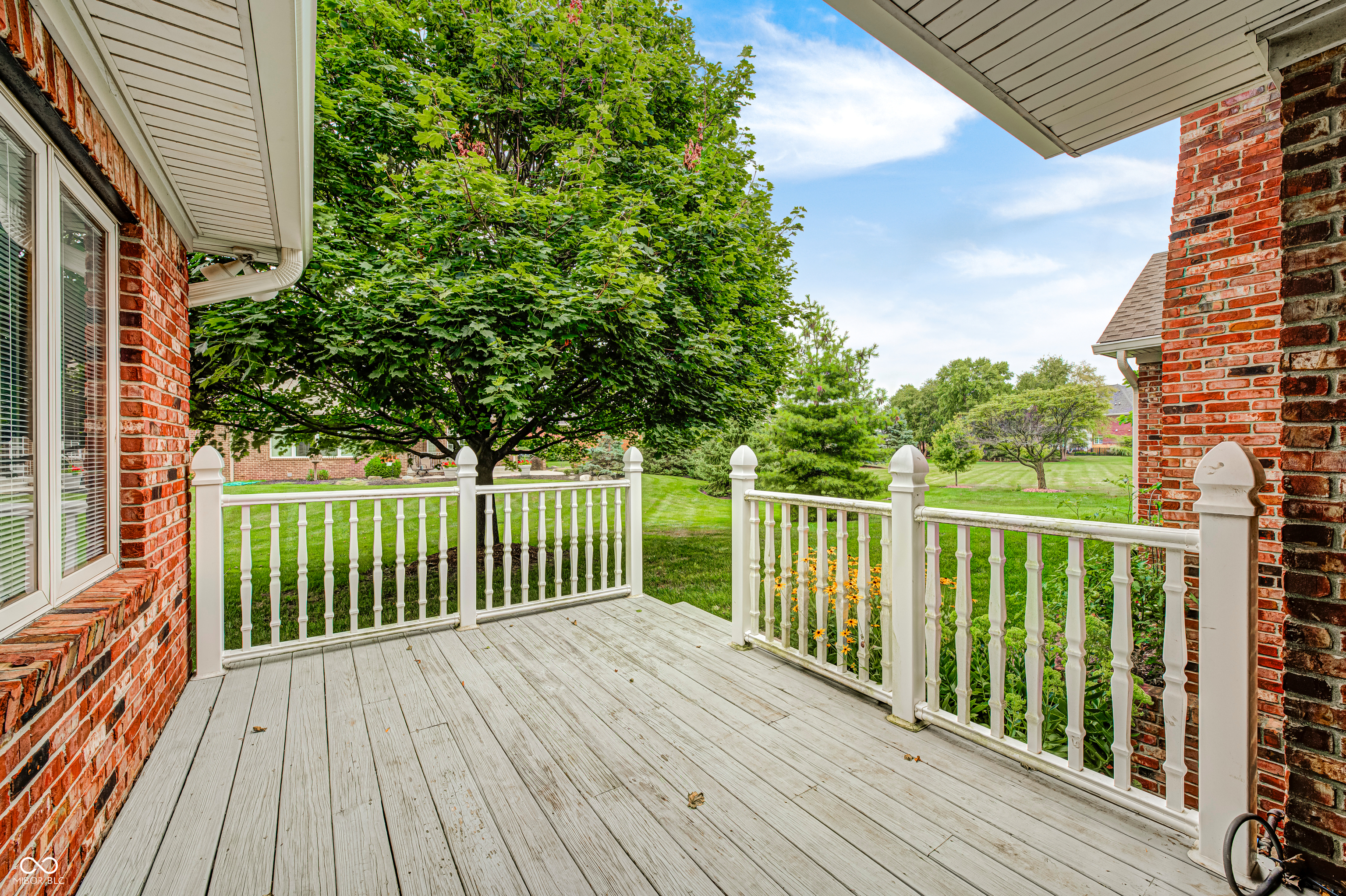 2325 Golfside Drive