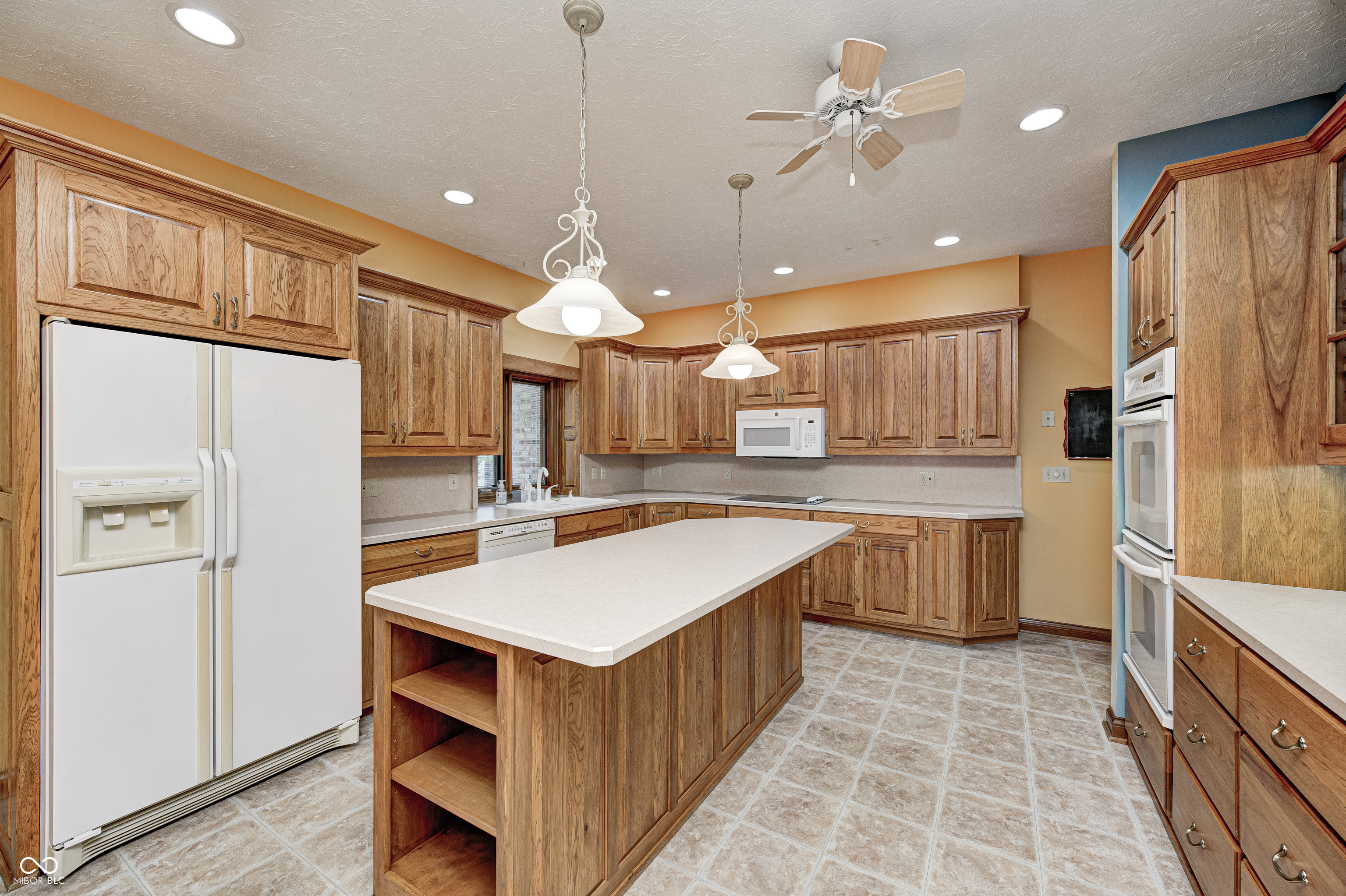 2325 Golfside Drive