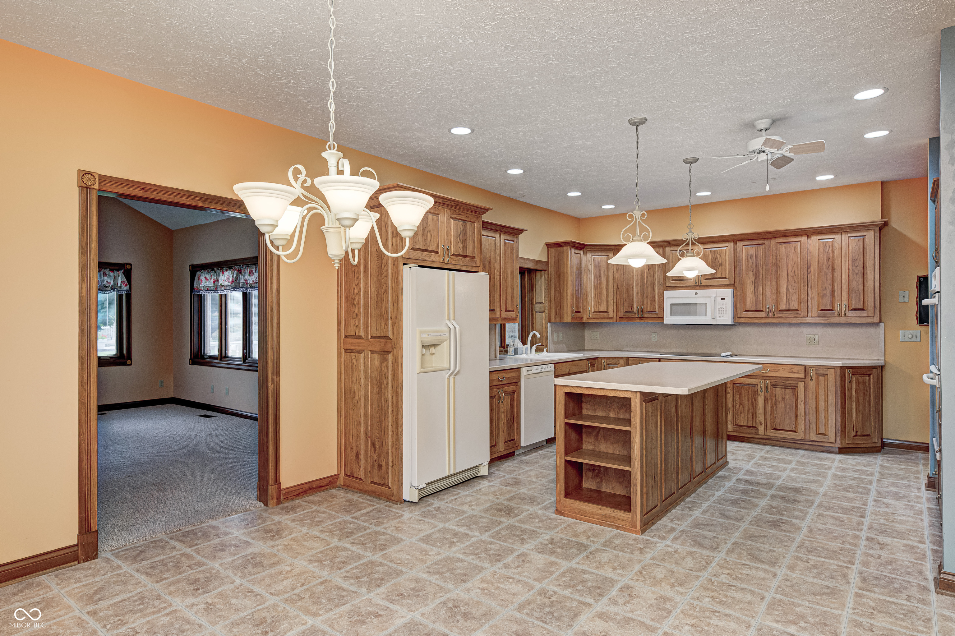 2325 Golfside Drive