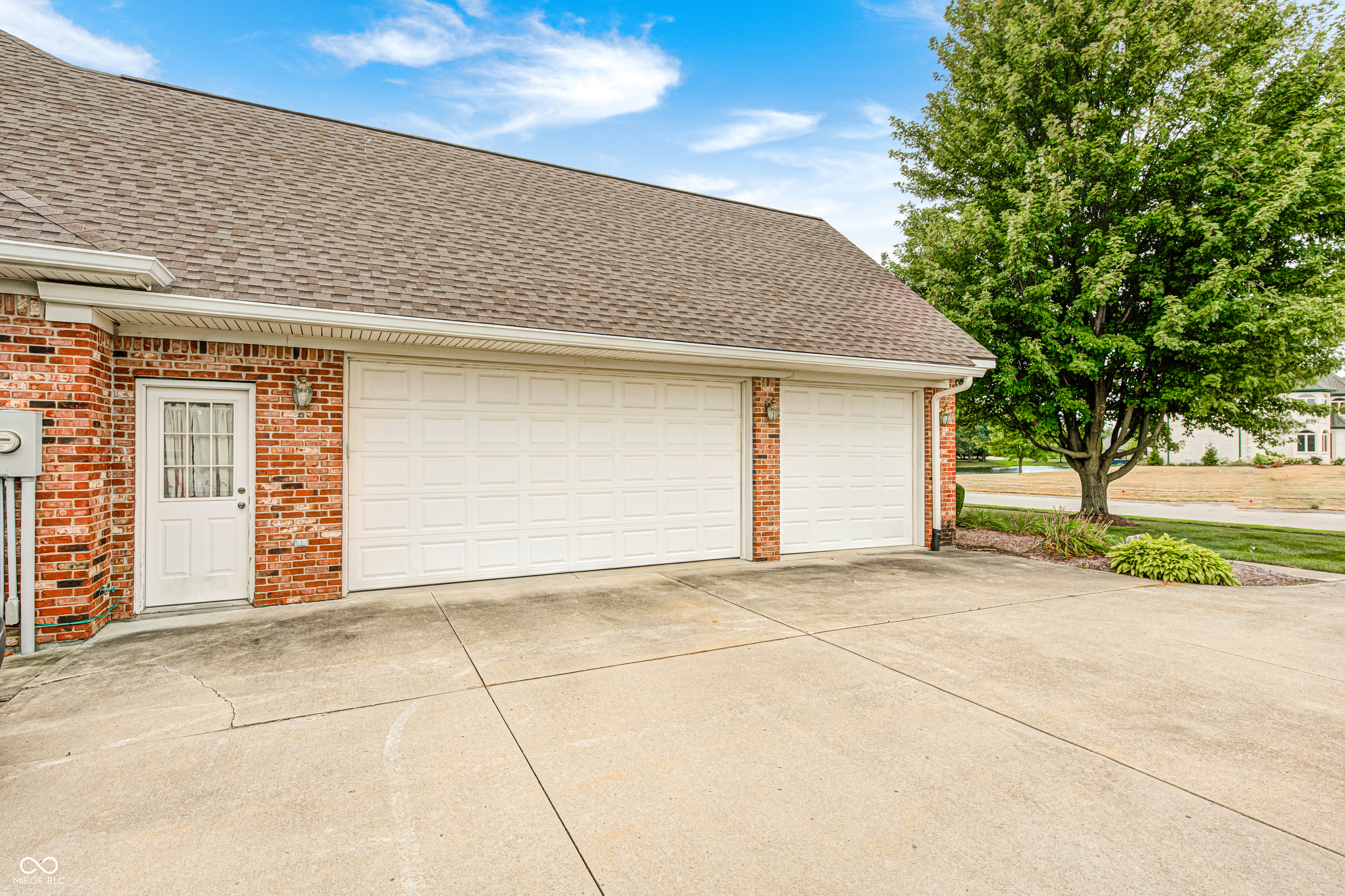 2325 Golfside Drive