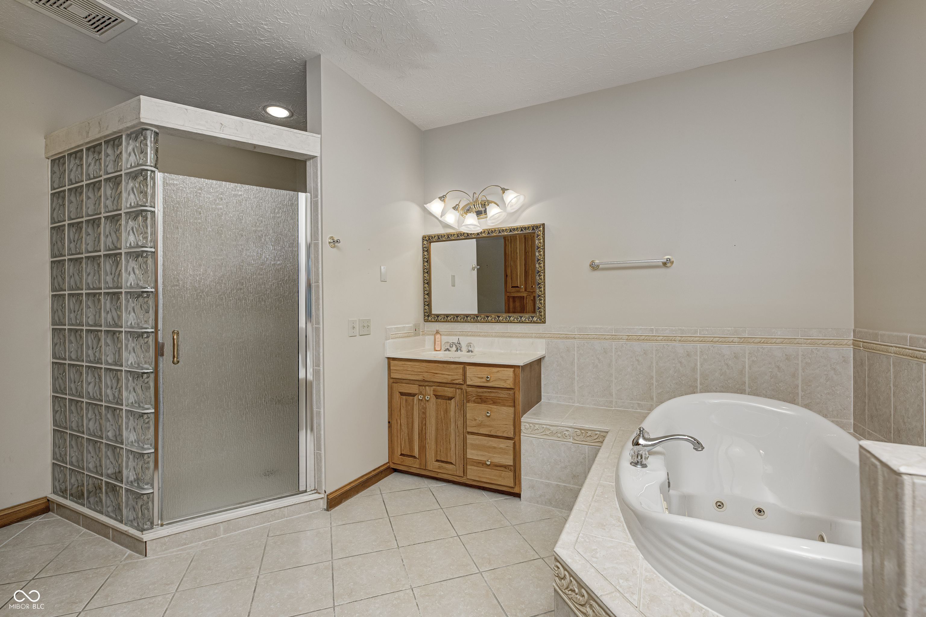 2325 Golfside Drive