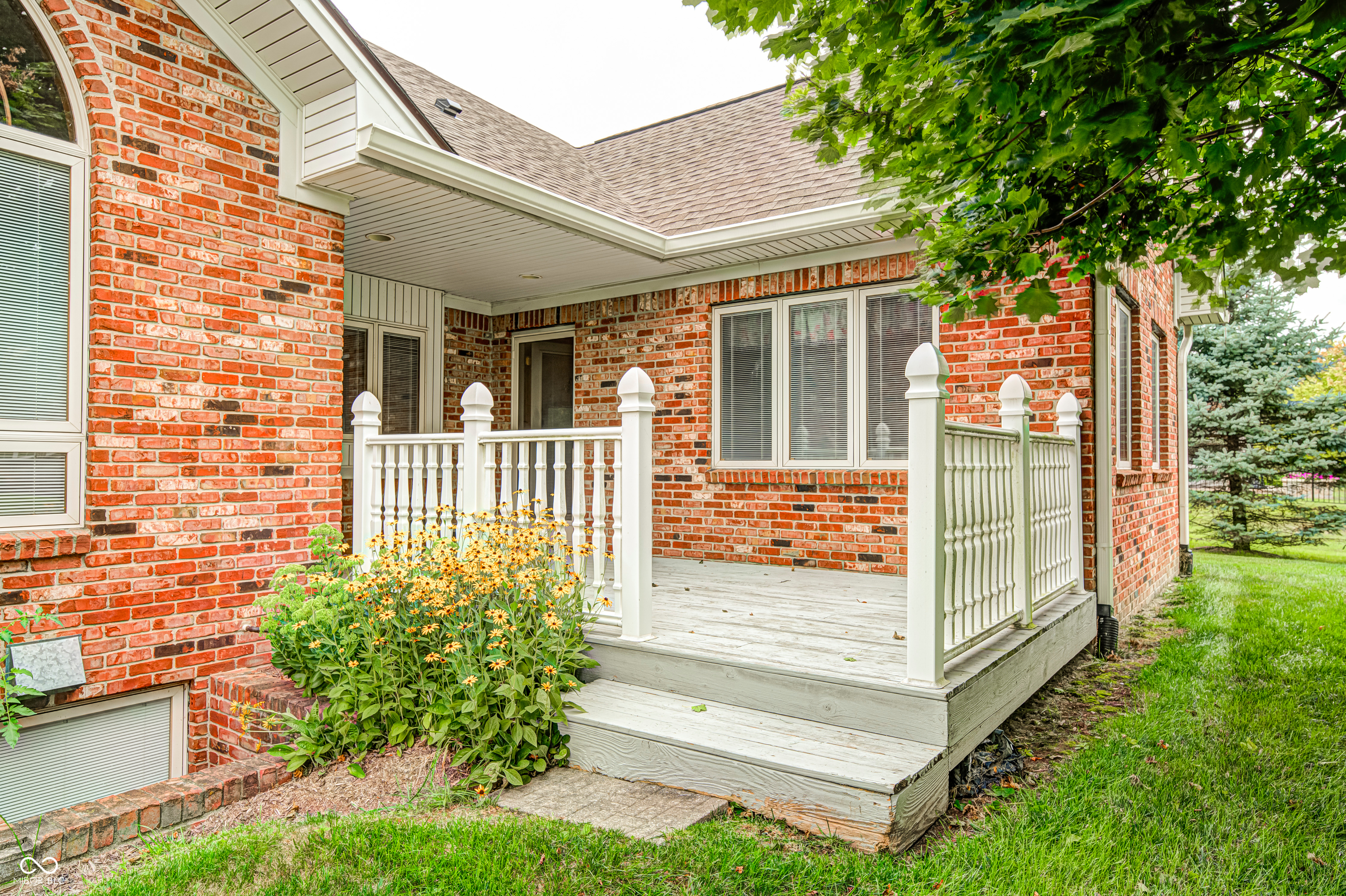 2325 Golfside Drive