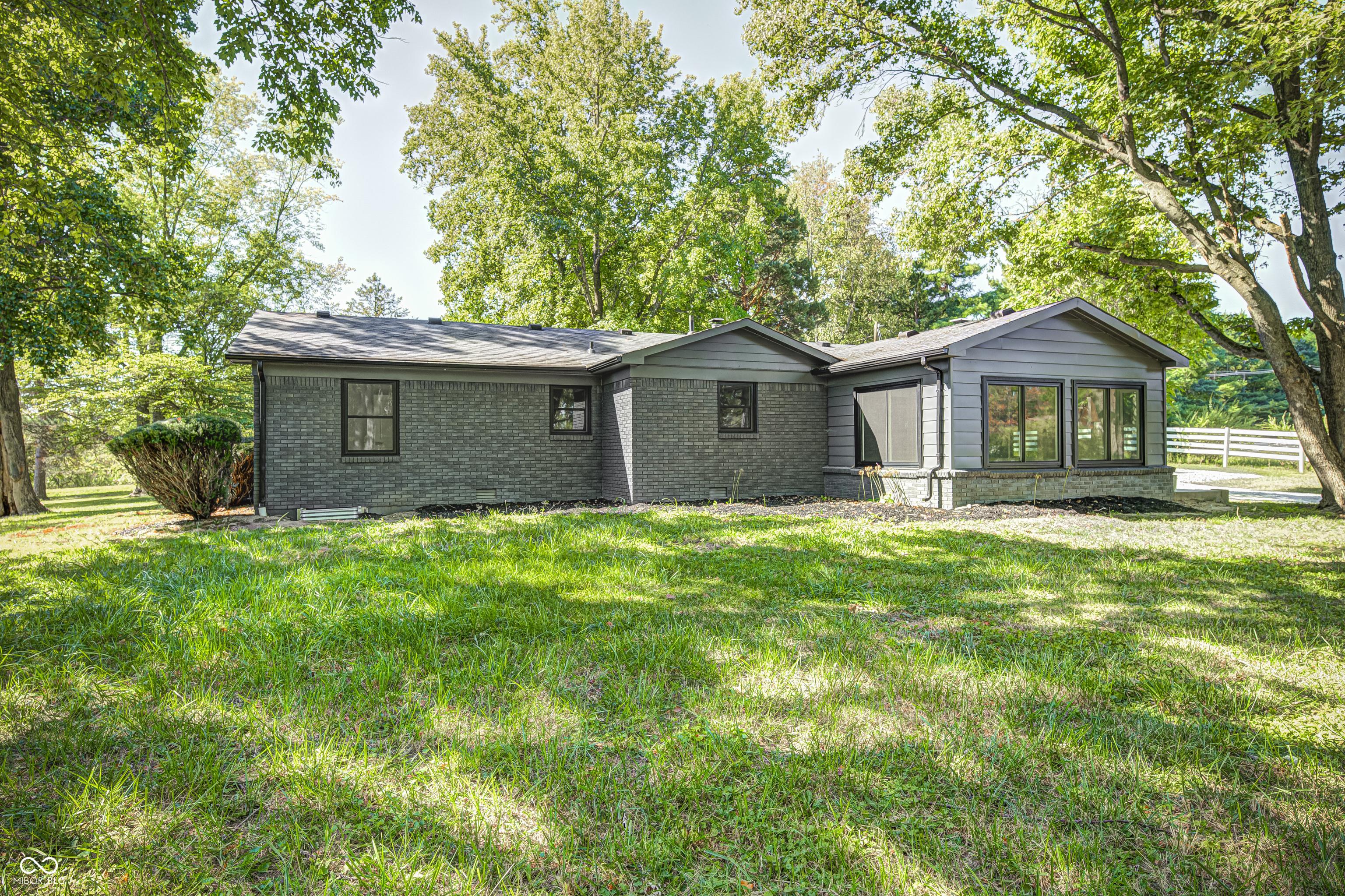 4326 W 156th Street