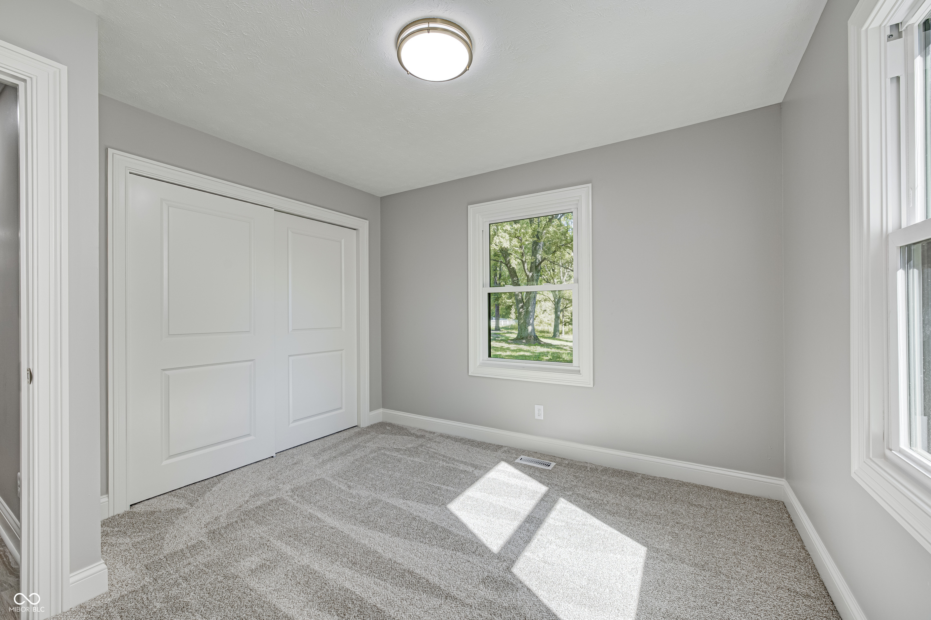 4326 W 156th Street