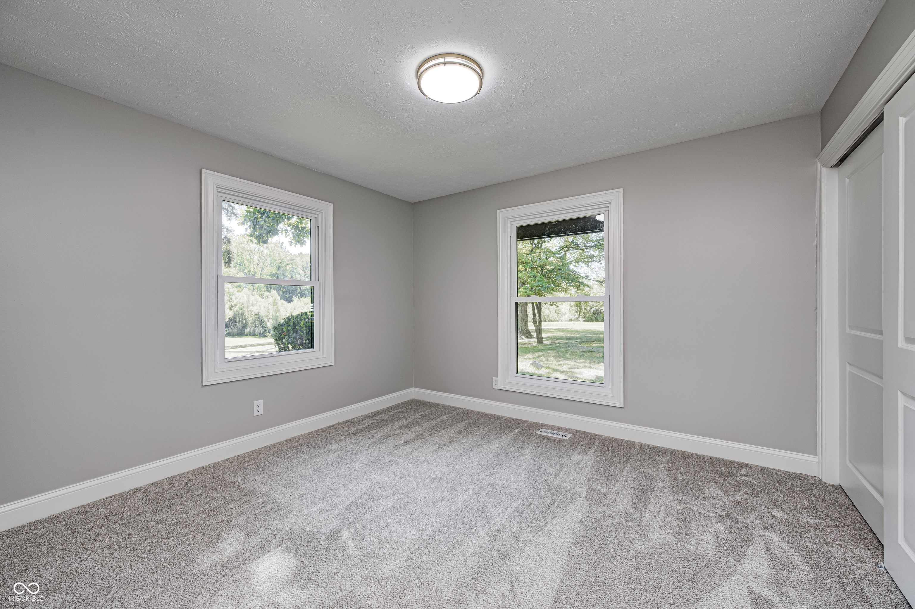 4326 W 156th Street