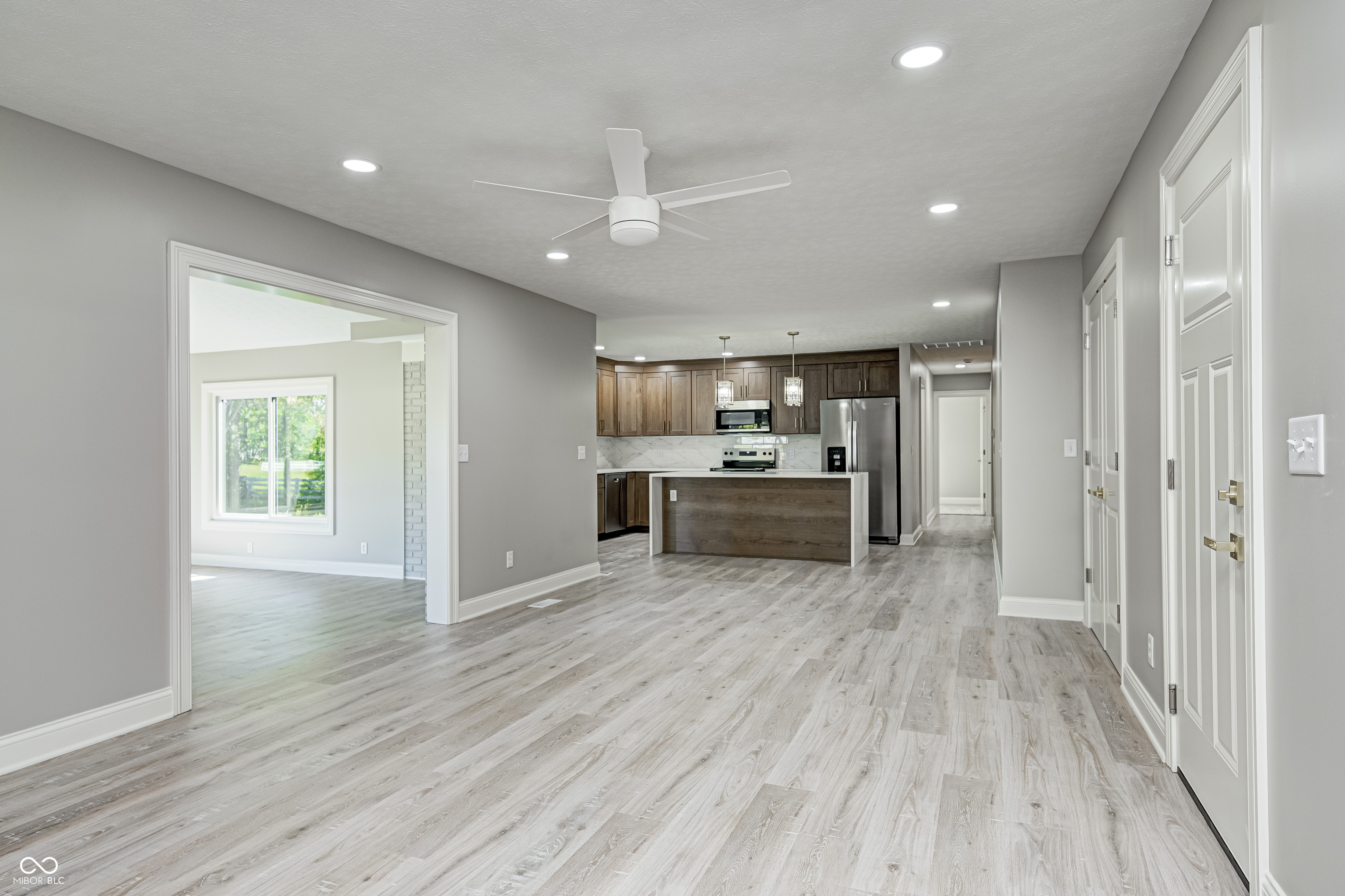 4326 W 156th Street