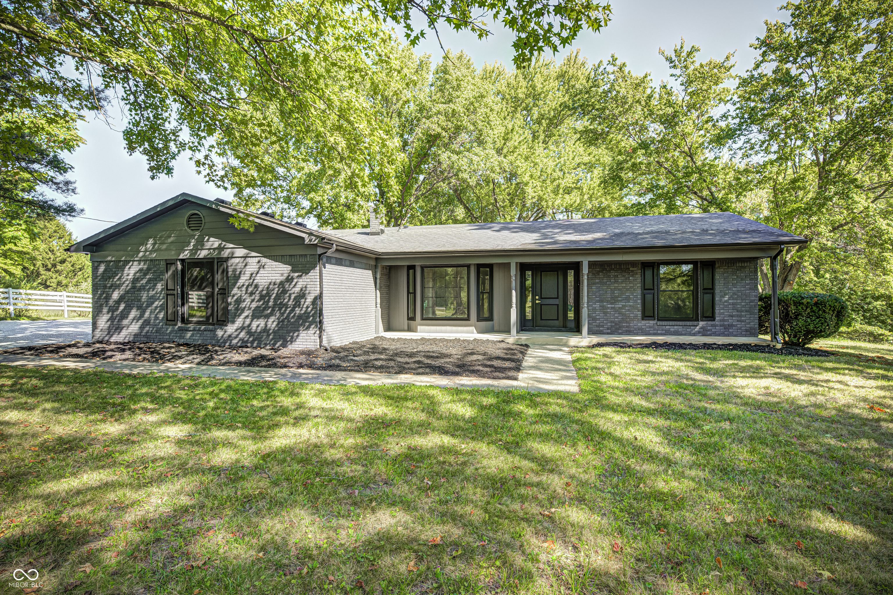 4326 W 156th Street