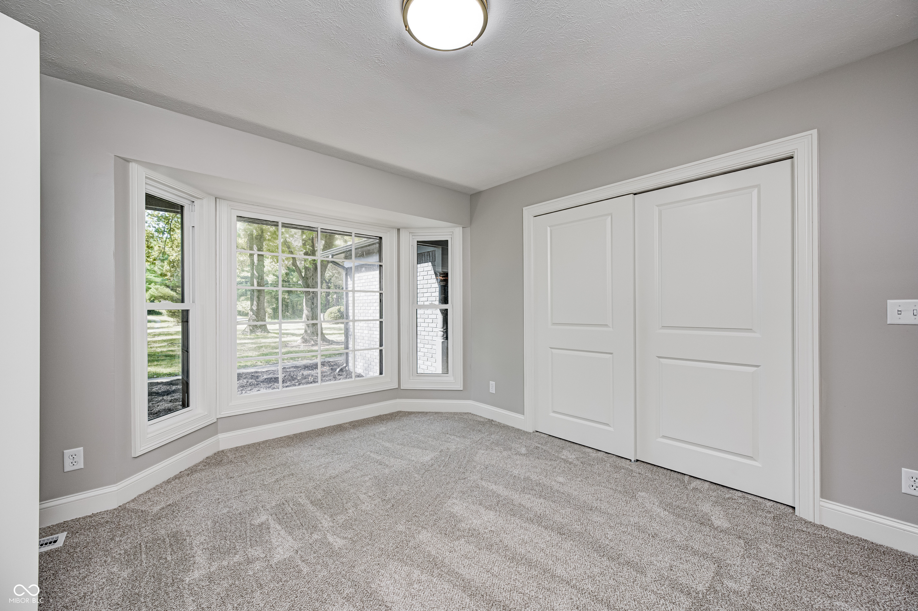 4326 W 156th Street