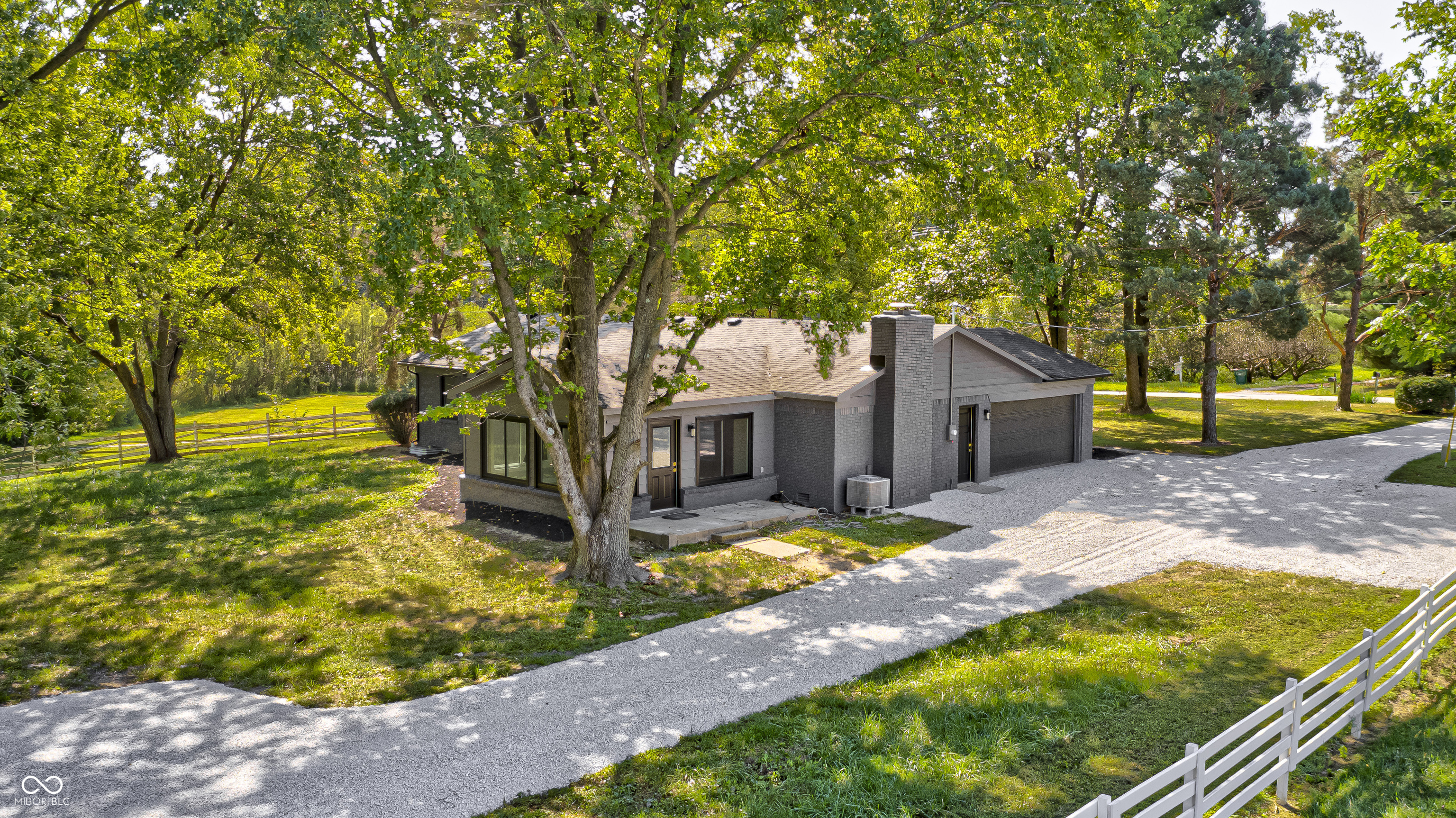 4326 W 156th Street