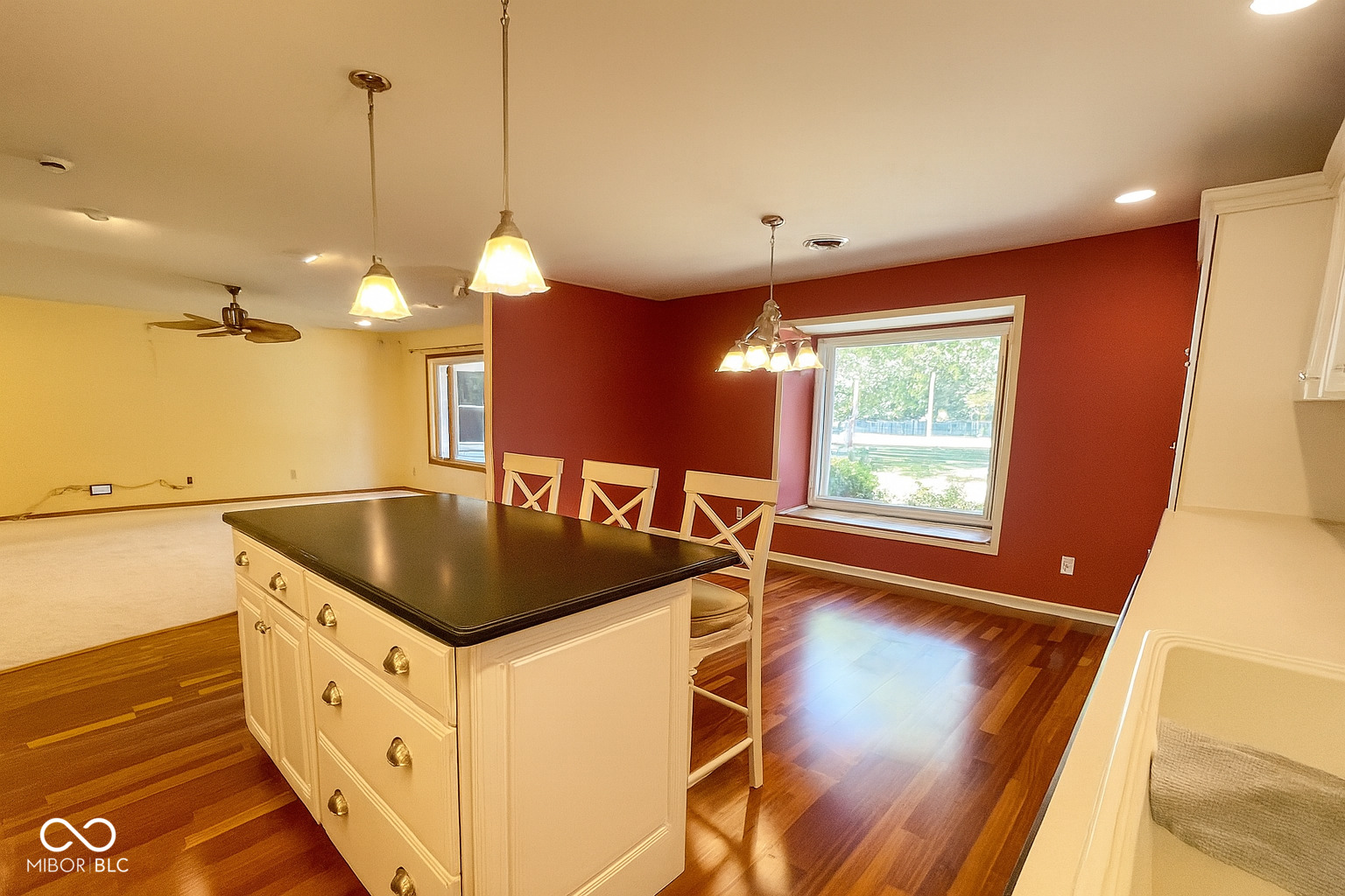 1711 Lafayette Avenue Unit: 19
