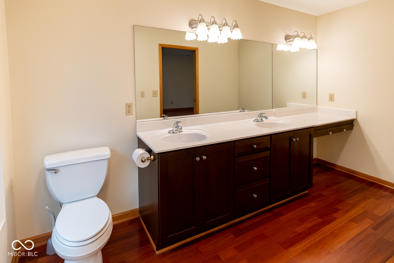 1711 Lafayette Avenue Unit: 19
