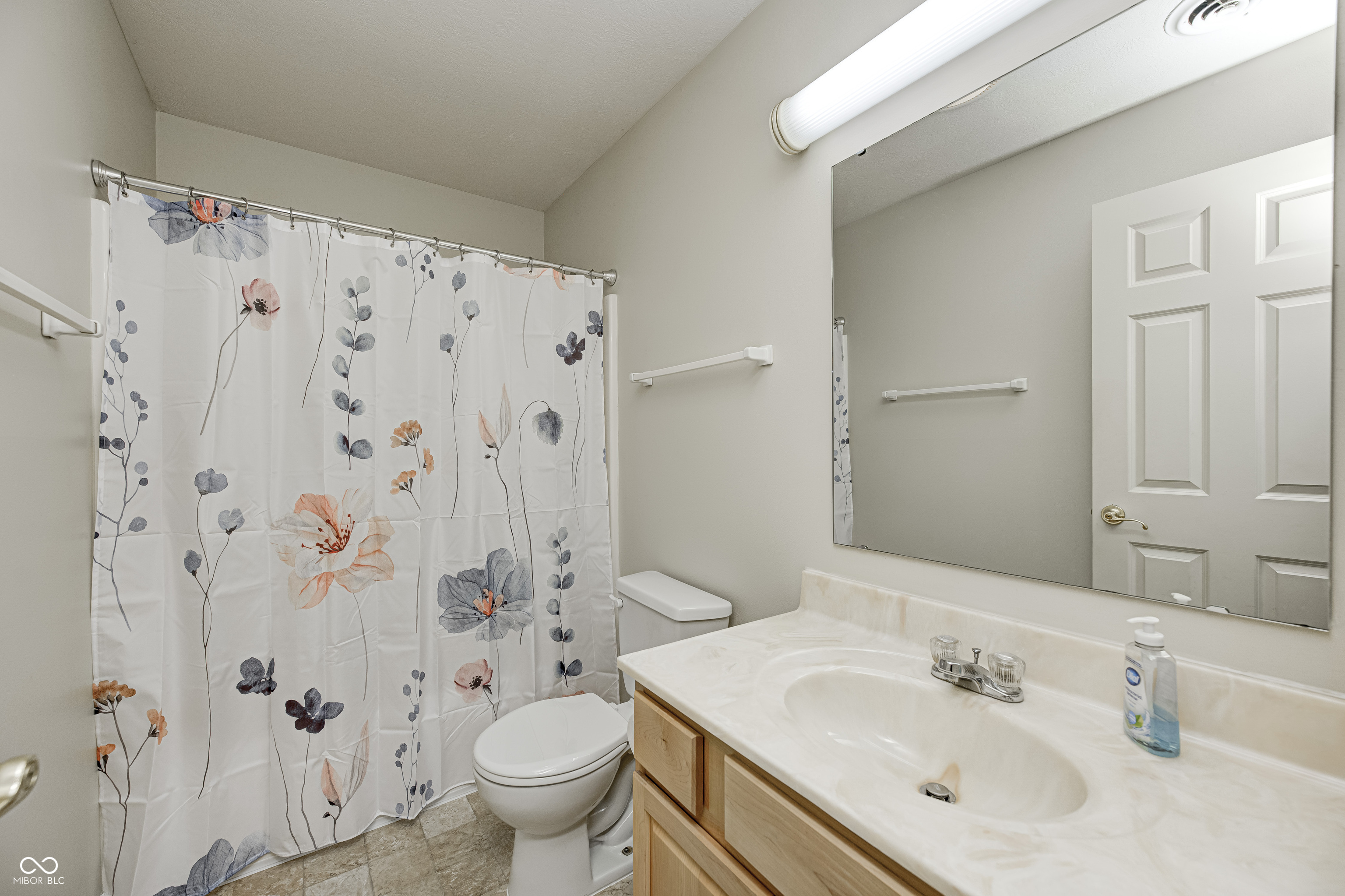 1711 Lafayette Avenue Unit: UNIT 8