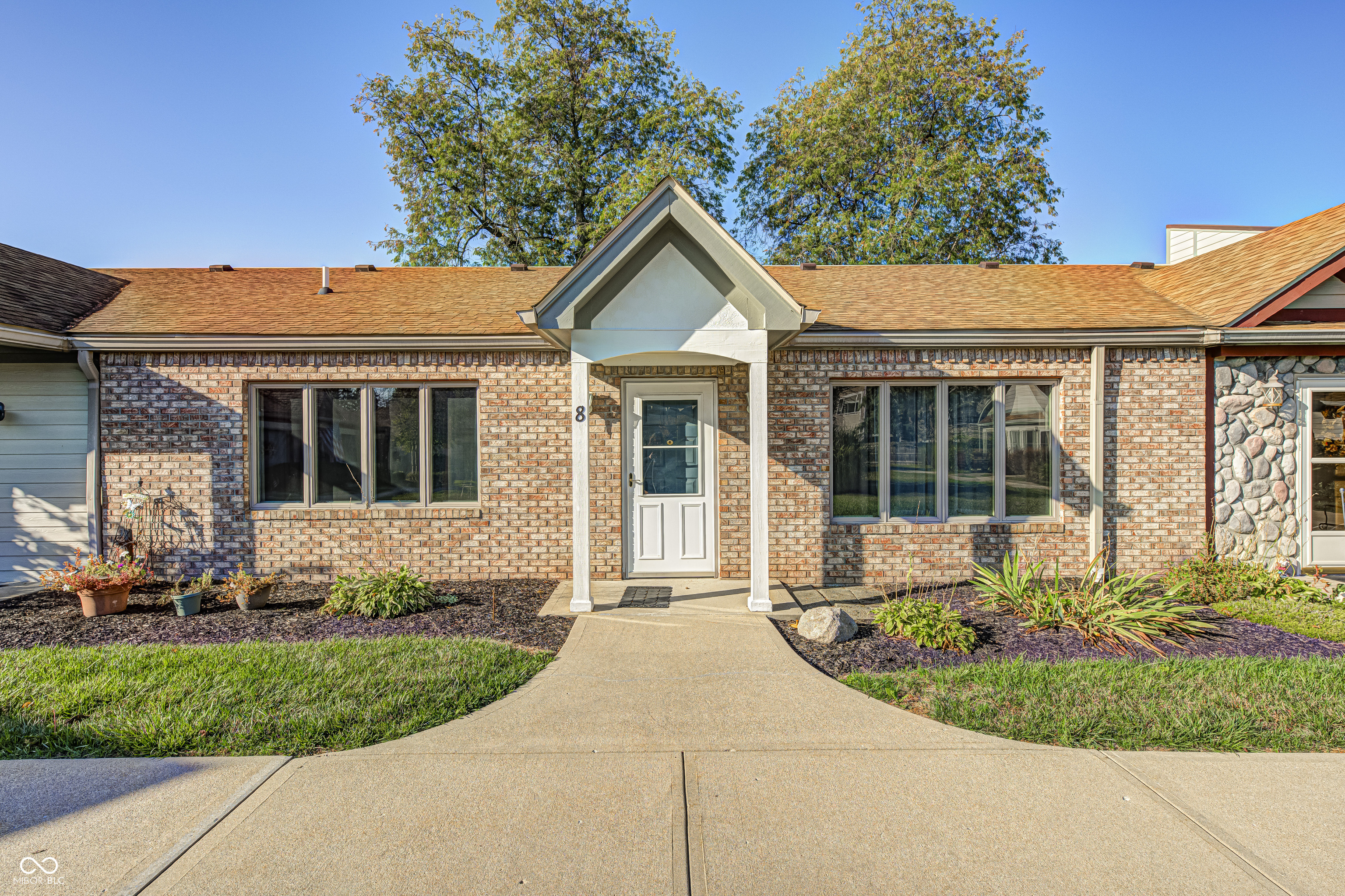 1711 Lafayette Avenue Unit: UNIT 8