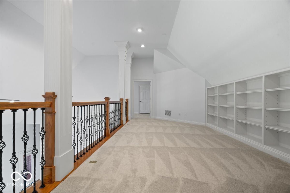 4978 Willow Ridge Court