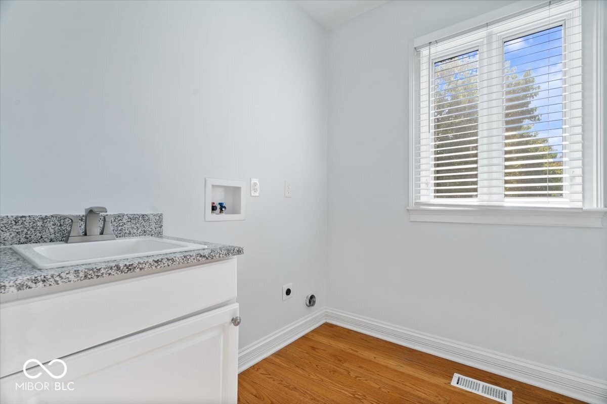 4978 Willow Ridge Court