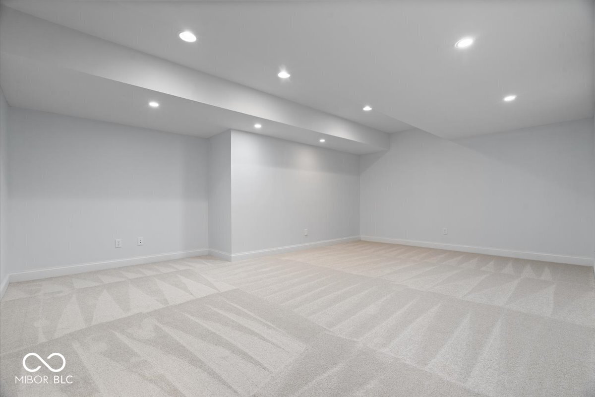 4978 Willow Ridge Court