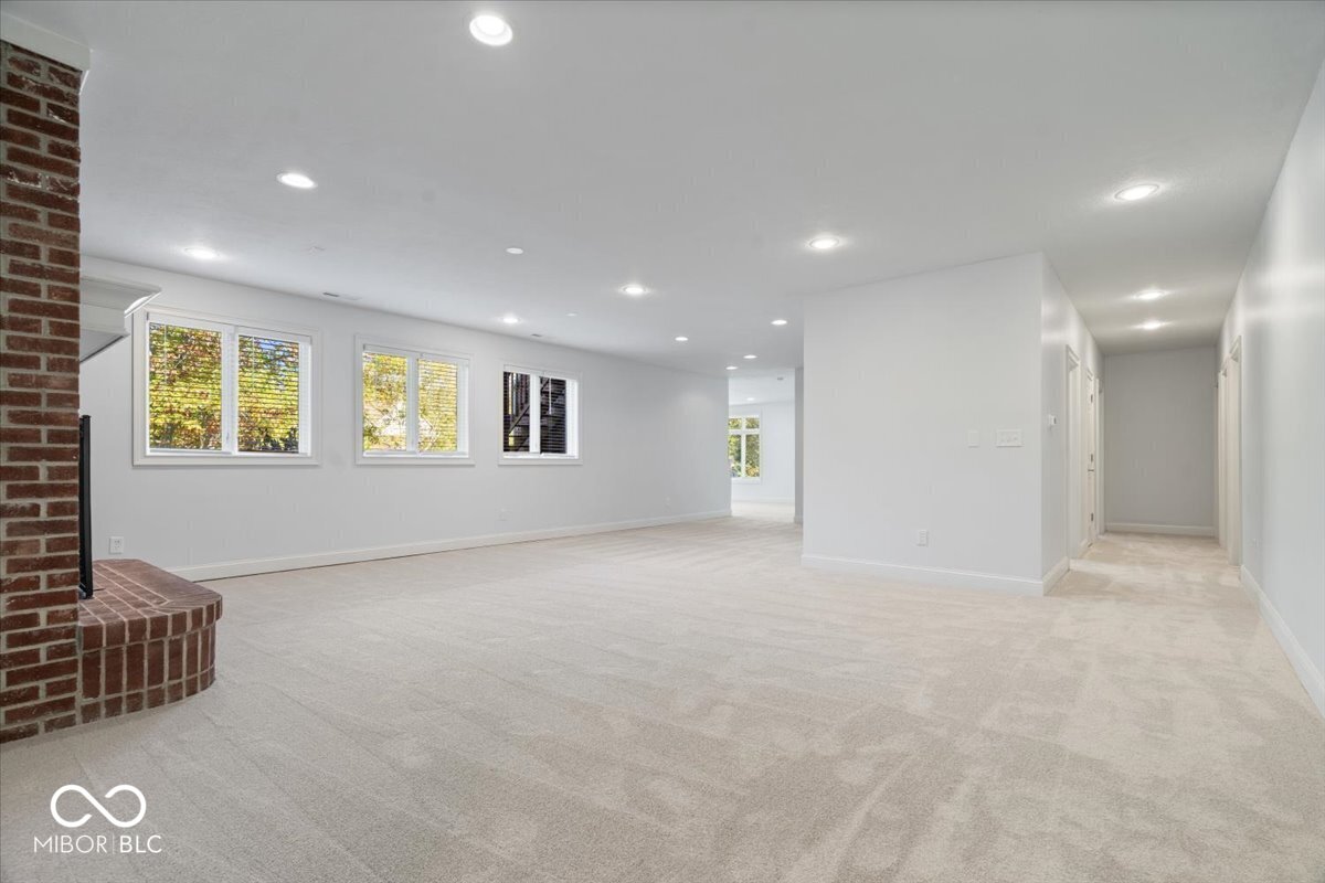 4978 Willow Ridge Court