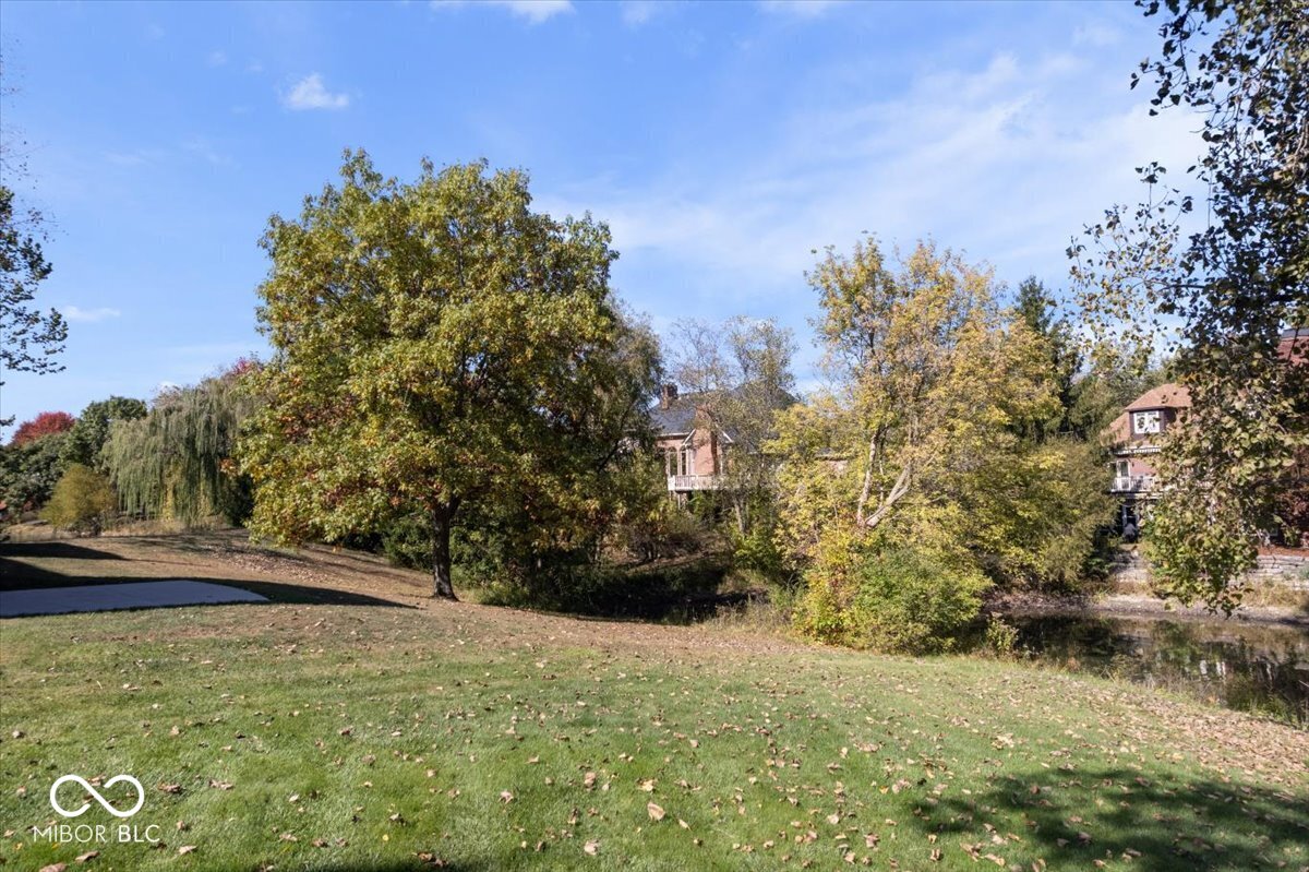 4978 Willow Ridge Court