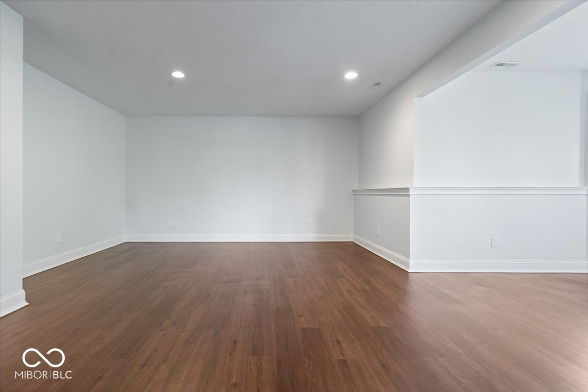 4978 Willow Ridge Court