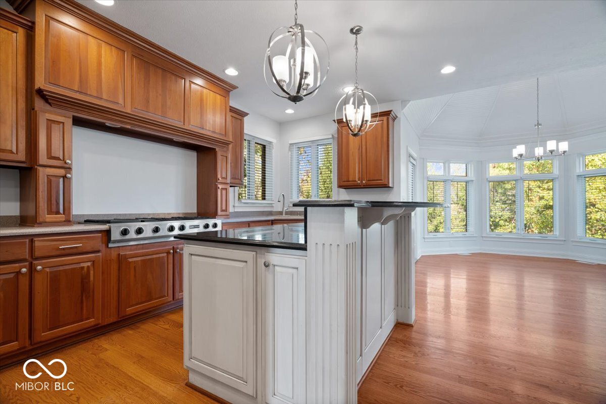 4978 Willow Ridge Court