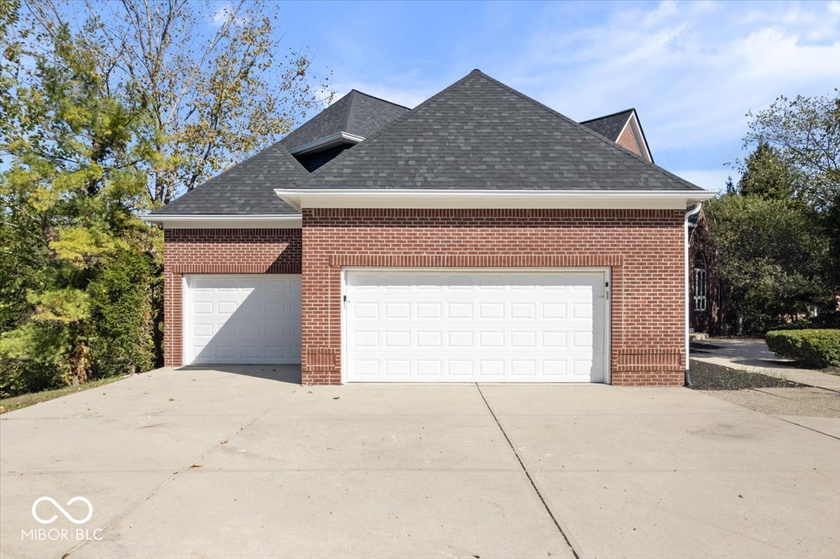 4978 Willow Ridge Court